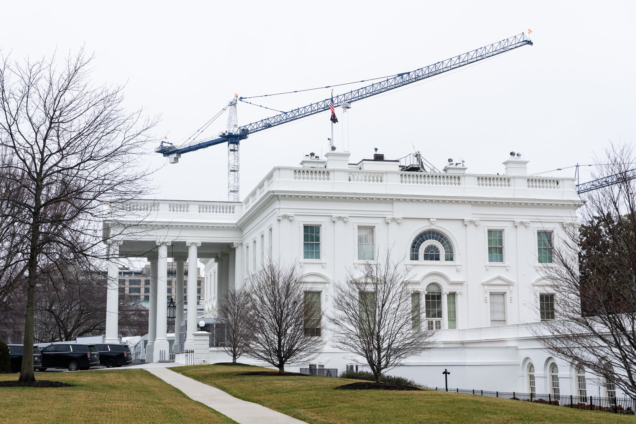Bomb Shelters and a Drone-Proof Roof: Trump Says Ballroom Is a Matter of Security