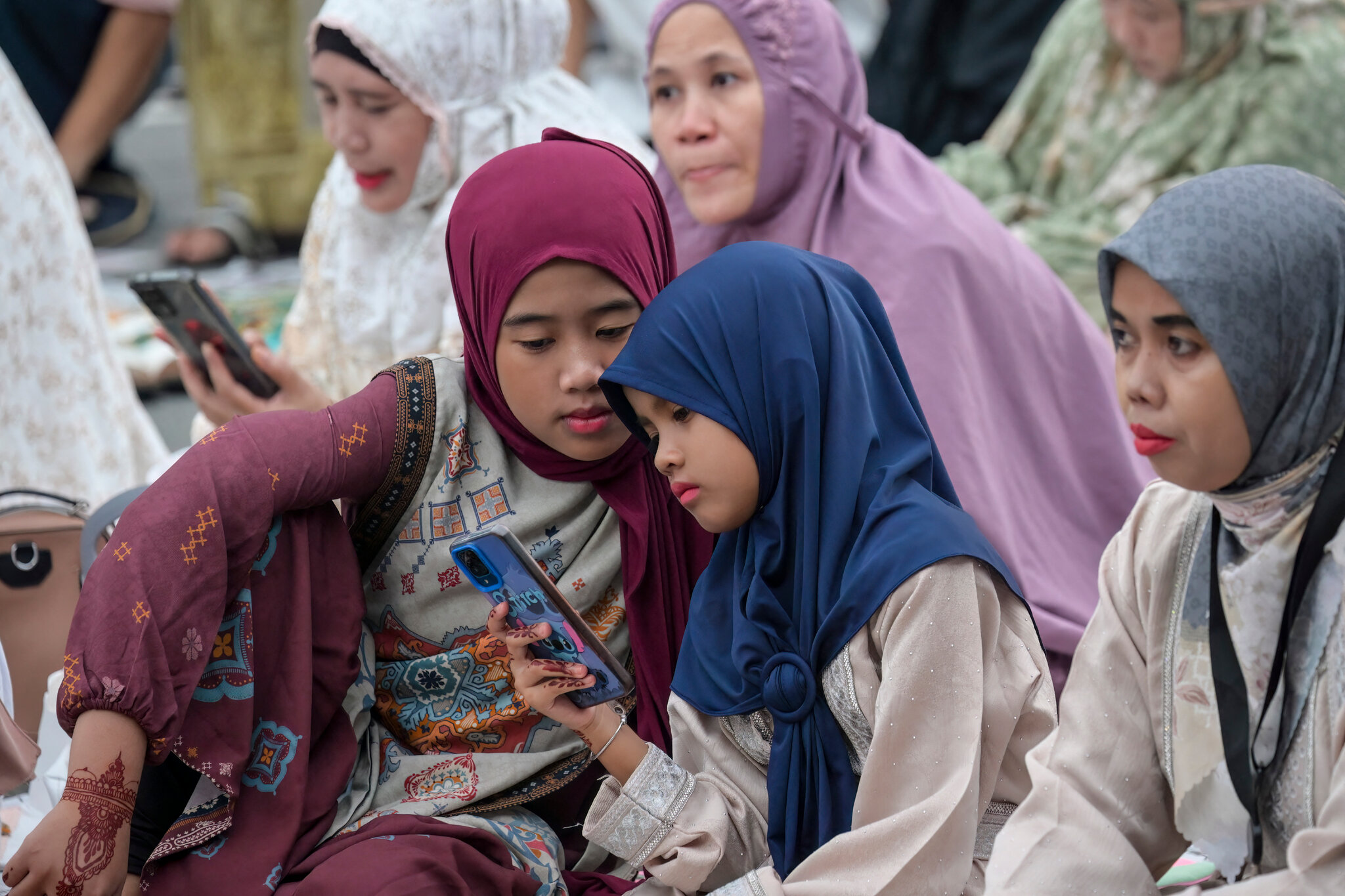 These Two Countries With Social Media Bans Aren’t Happy With Google and Meta