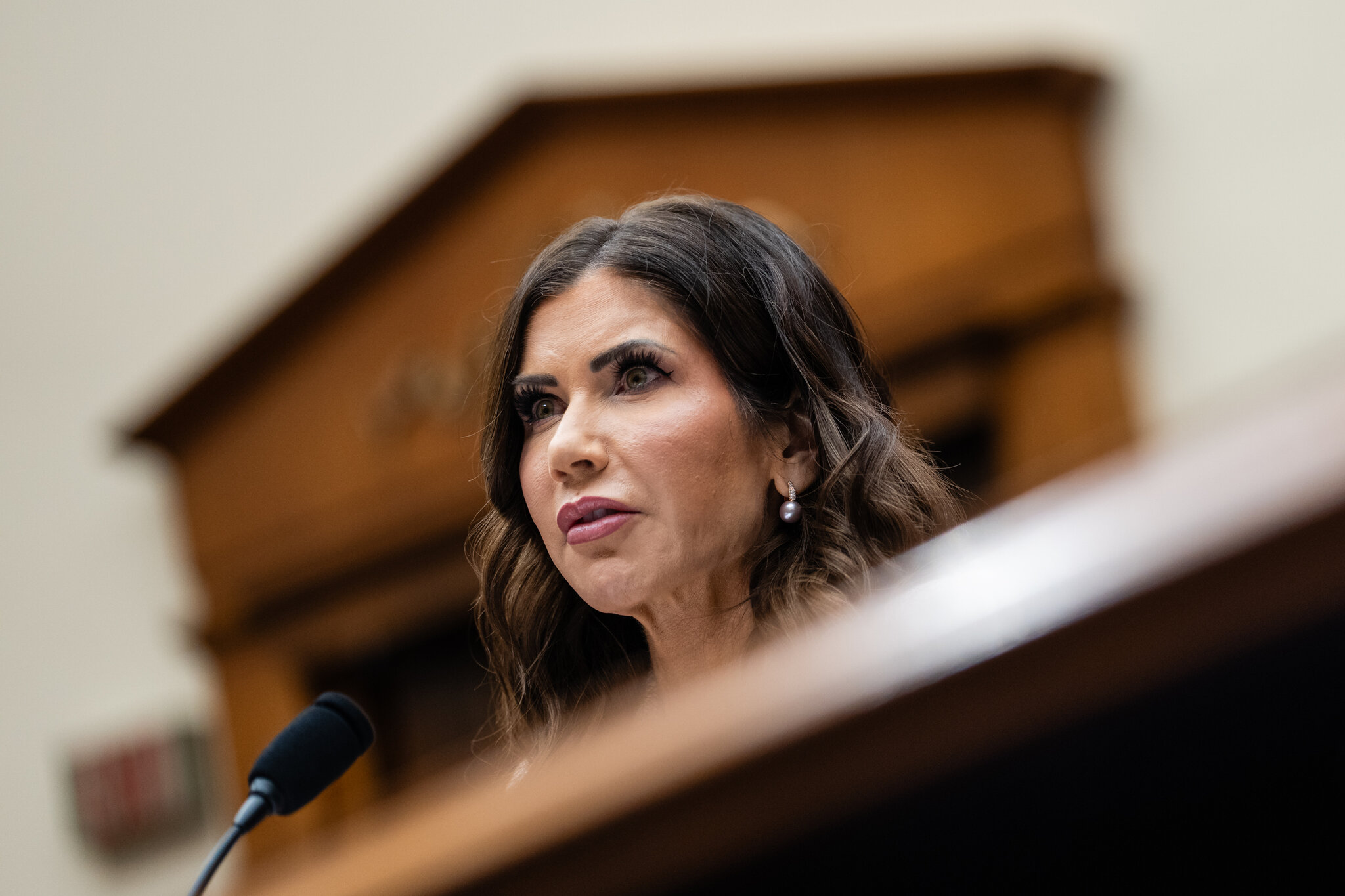 D.H.S. Inspector General Inquiry Focuses in Part on Top Noem Aide