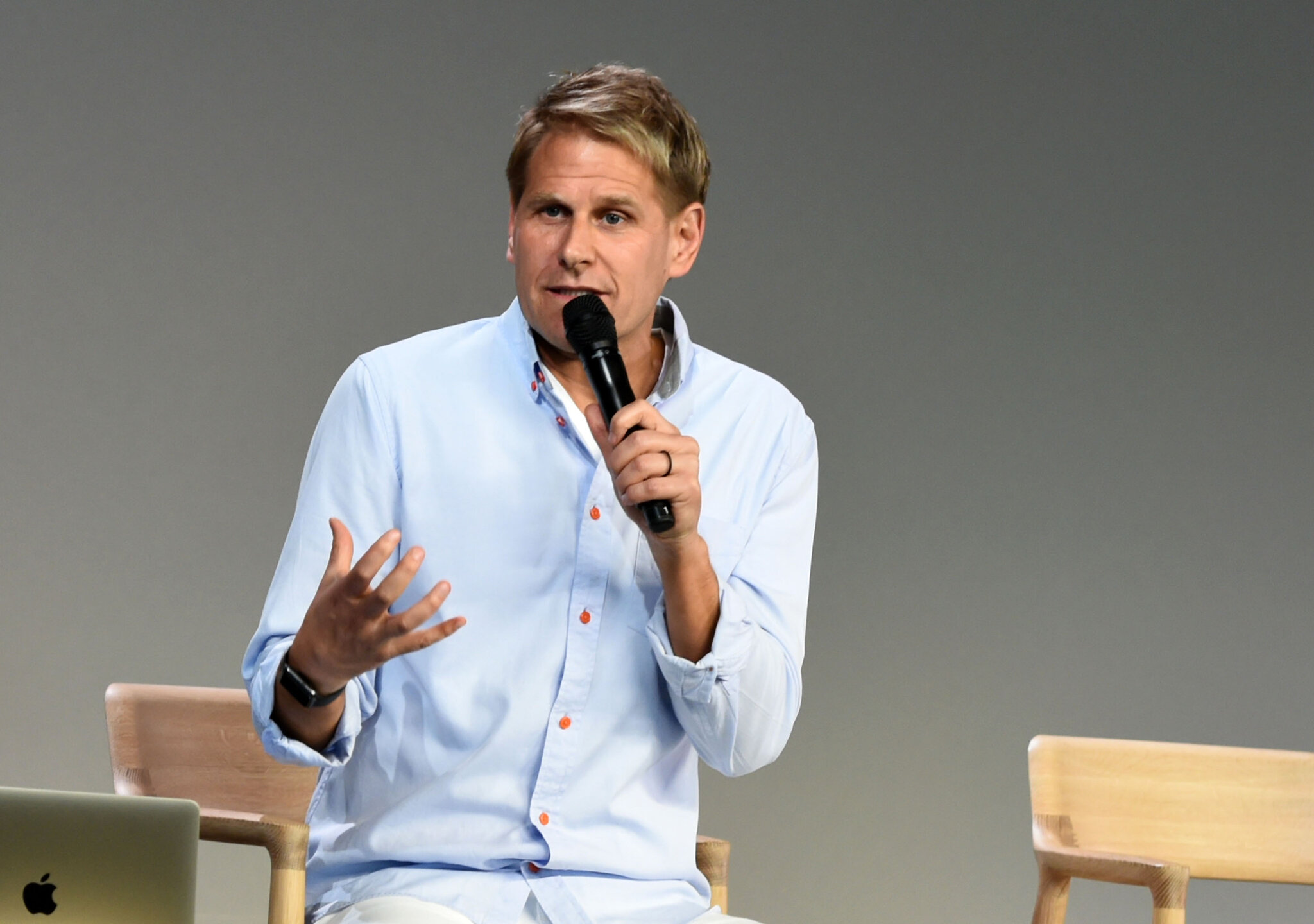 Apple’s Fitness Chief, Who Was Accused of Harassment, Is Retiring