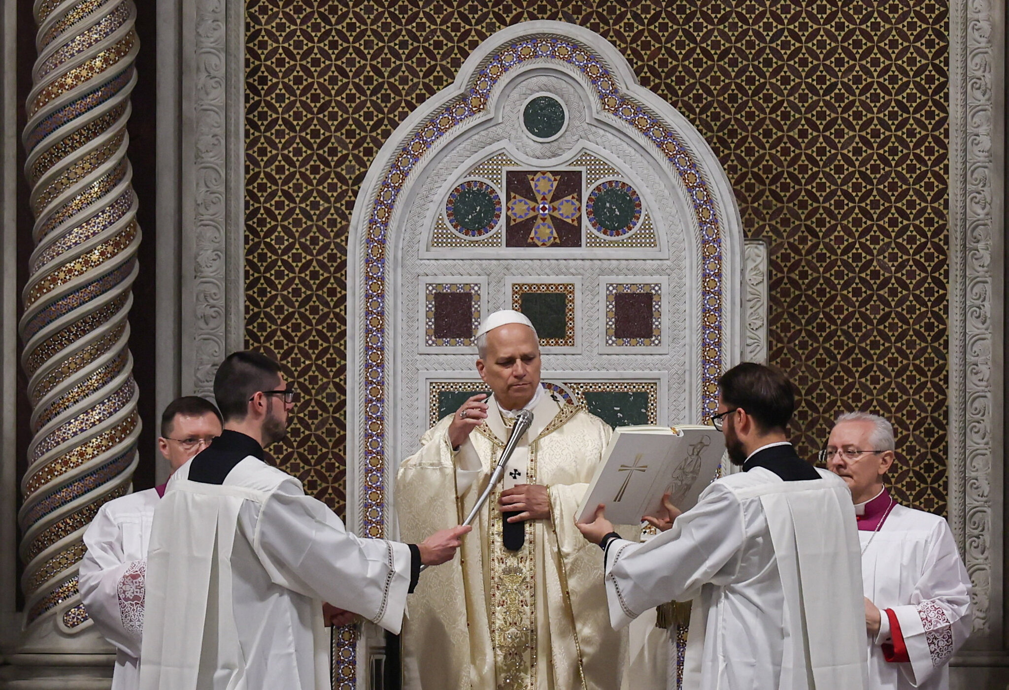 Hegseth Says U.S. Troops Are Fighting for Jesus. The Pope Disagrees.
