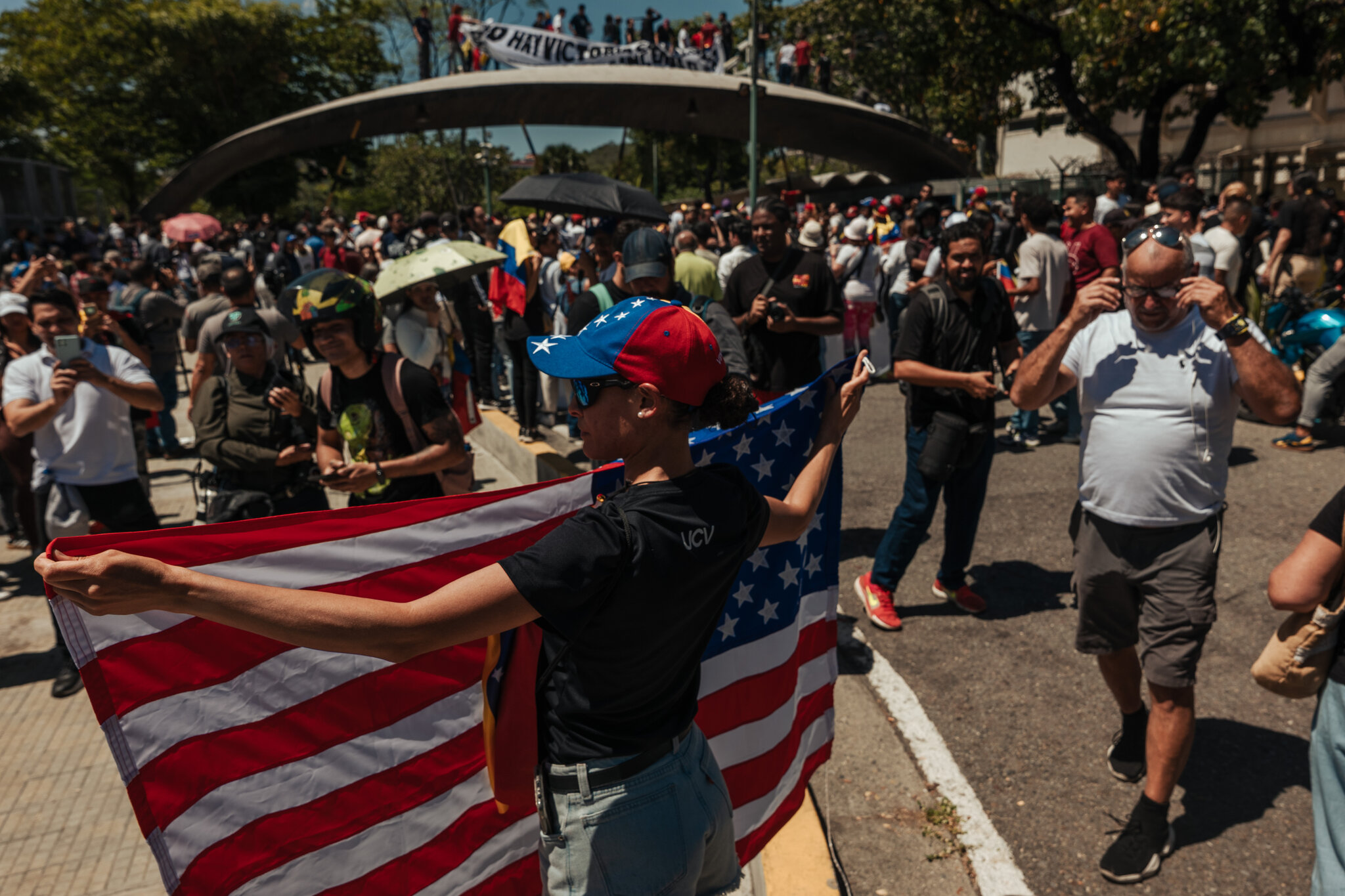 U.S. Restarts Diplomatic Relations With Venezuela