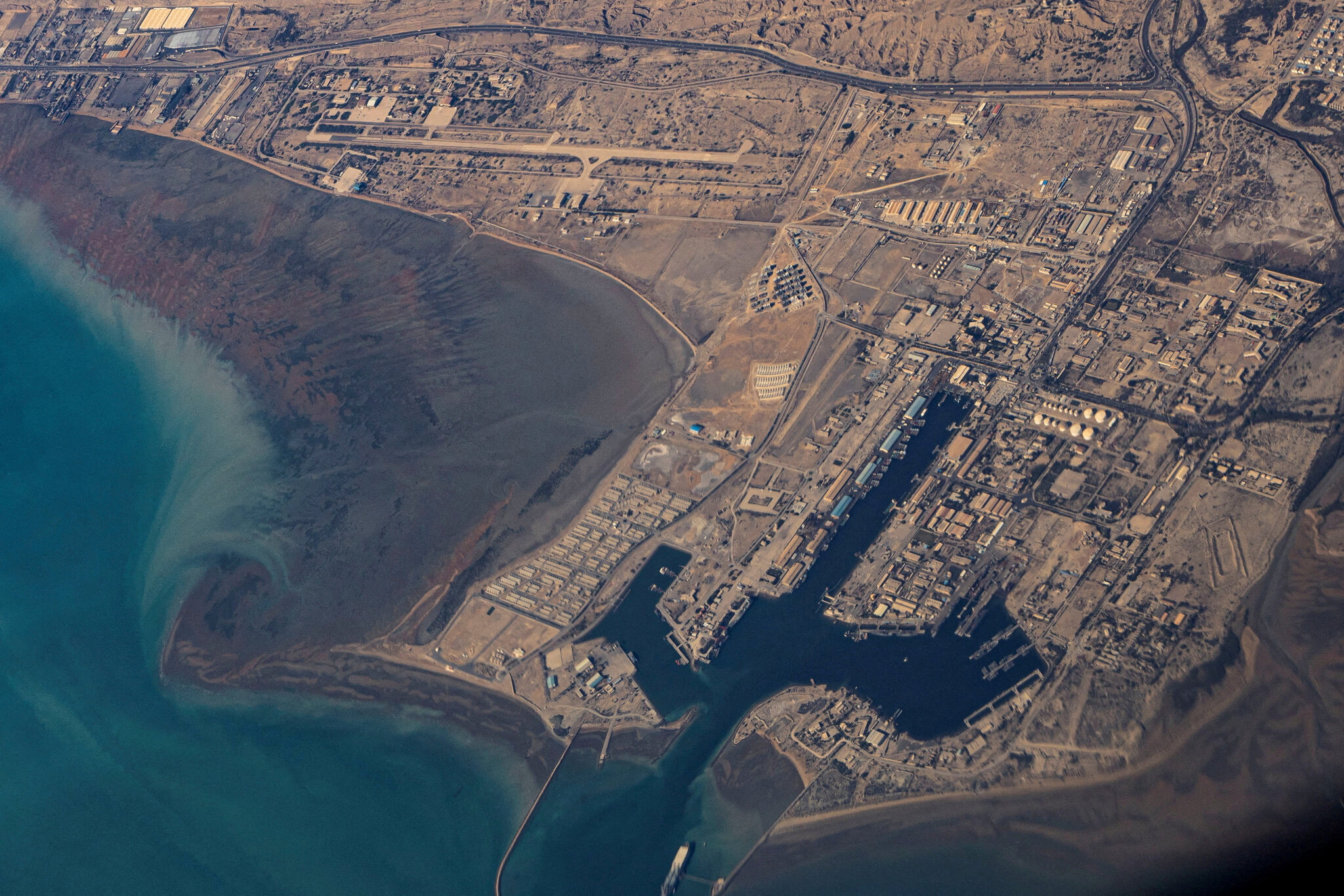 Iran’s Navy Is Weakened but U.S. Still Faces Challenges in Strait of Hormuz