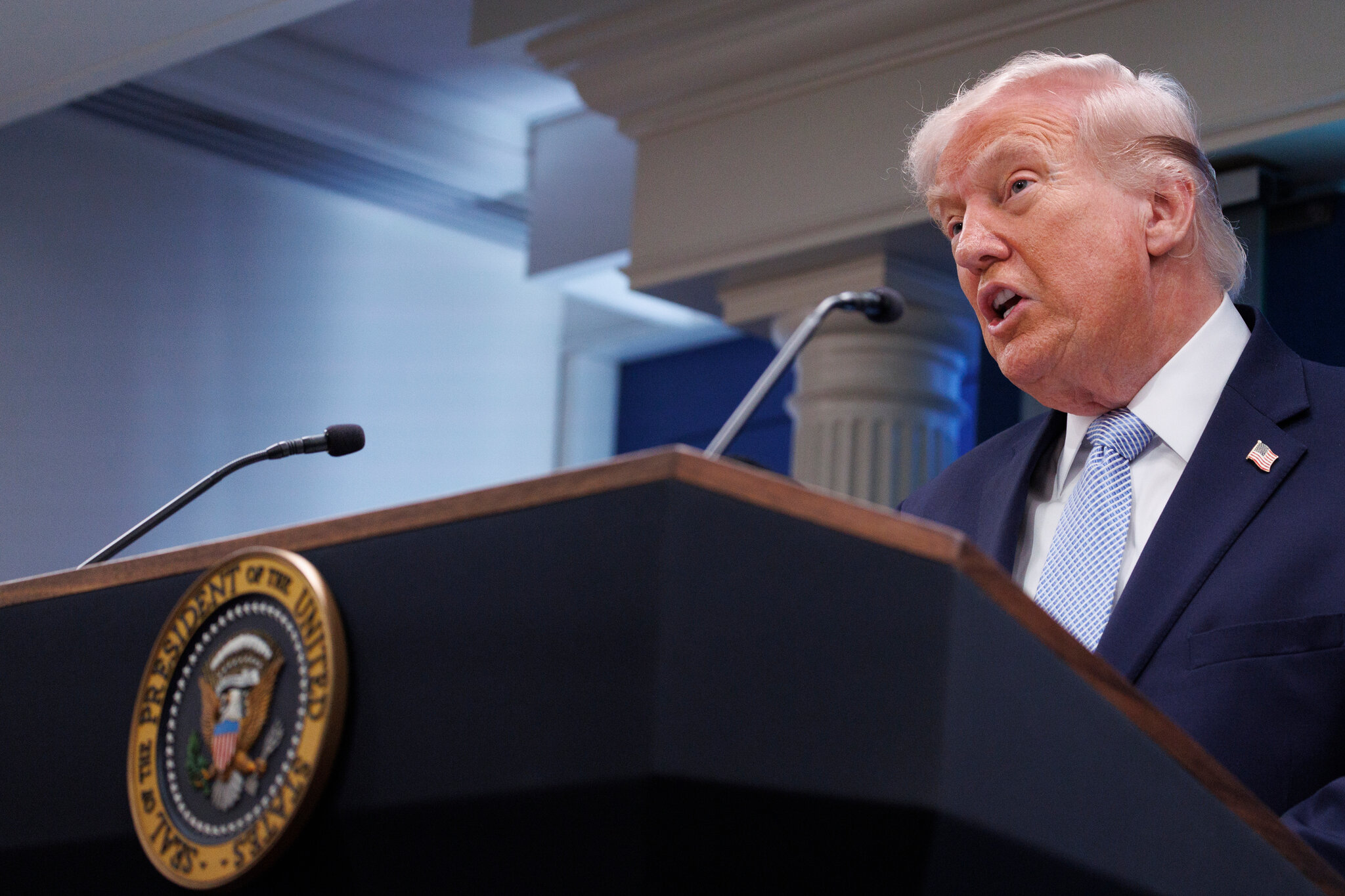 Markets on Edge as Trump’s Iran Ultimatum Looms