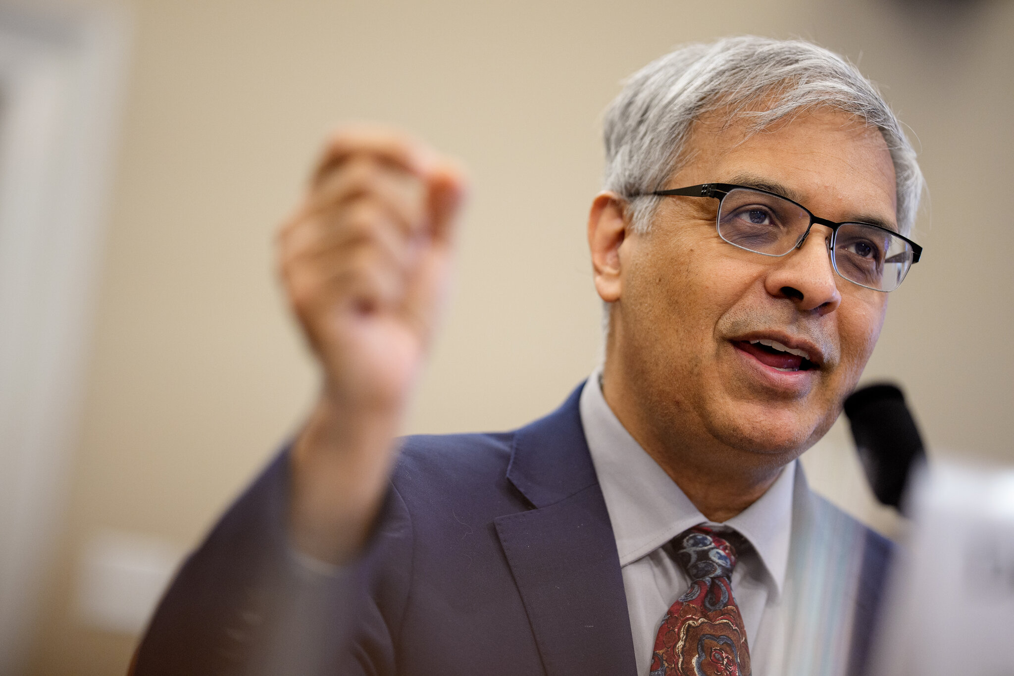 Top C.D.C. Official Delays Report on Covid Shot’s Effectiveness