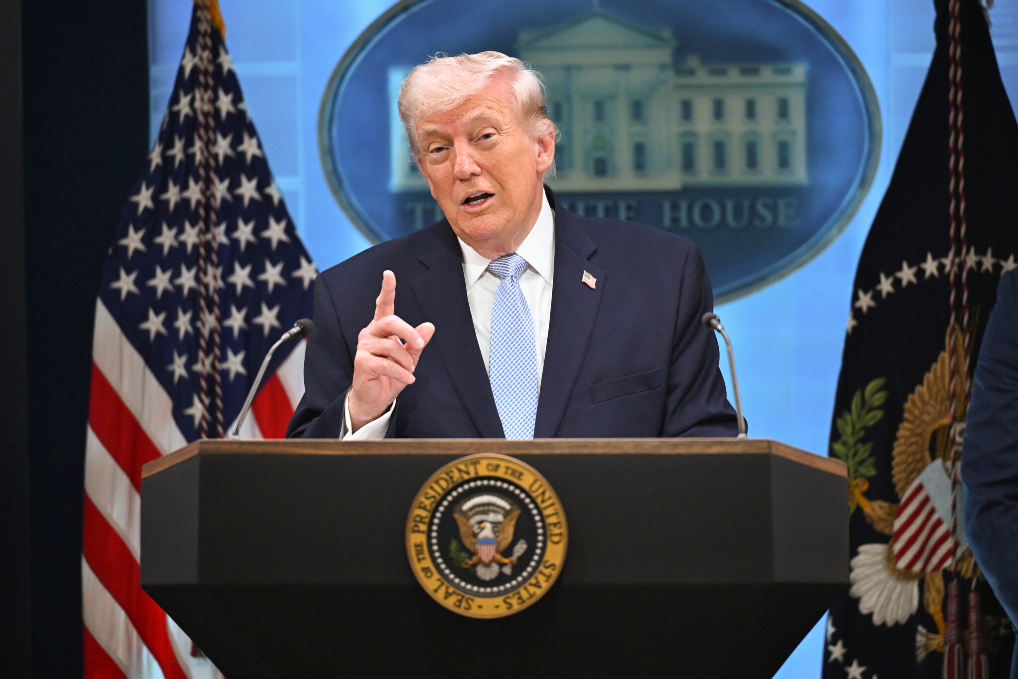 Trump Lashes Out at Prominent Conservatives Over Iran War Criticism