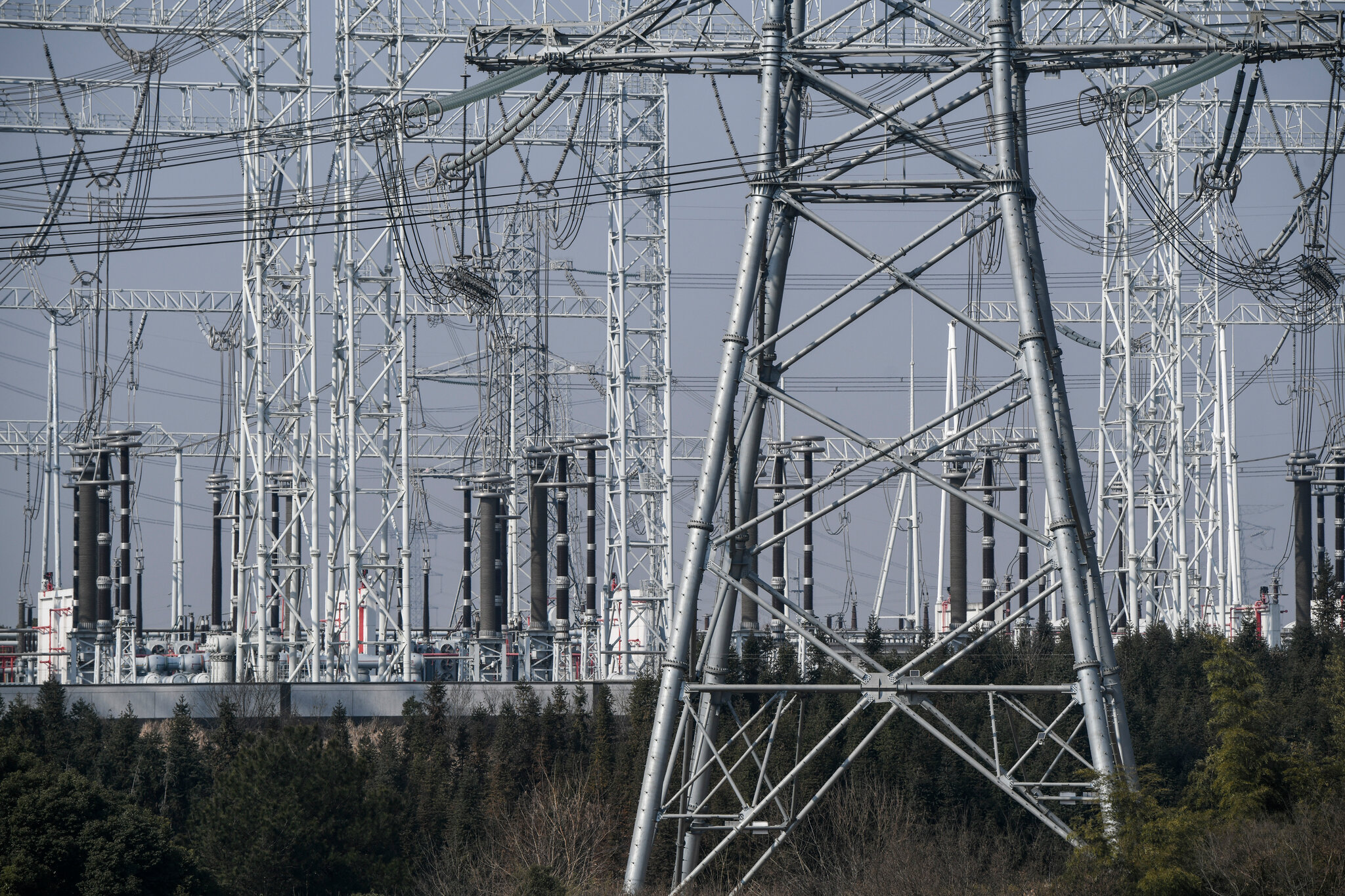 China’s Electrostate Is Poised to Win From War in the Middle East