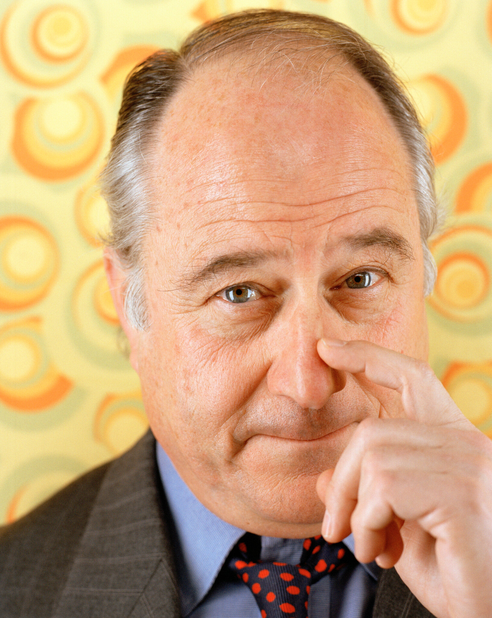 Fred Drasner, a Feisty Leader of The Daily News, Is Dead at 83