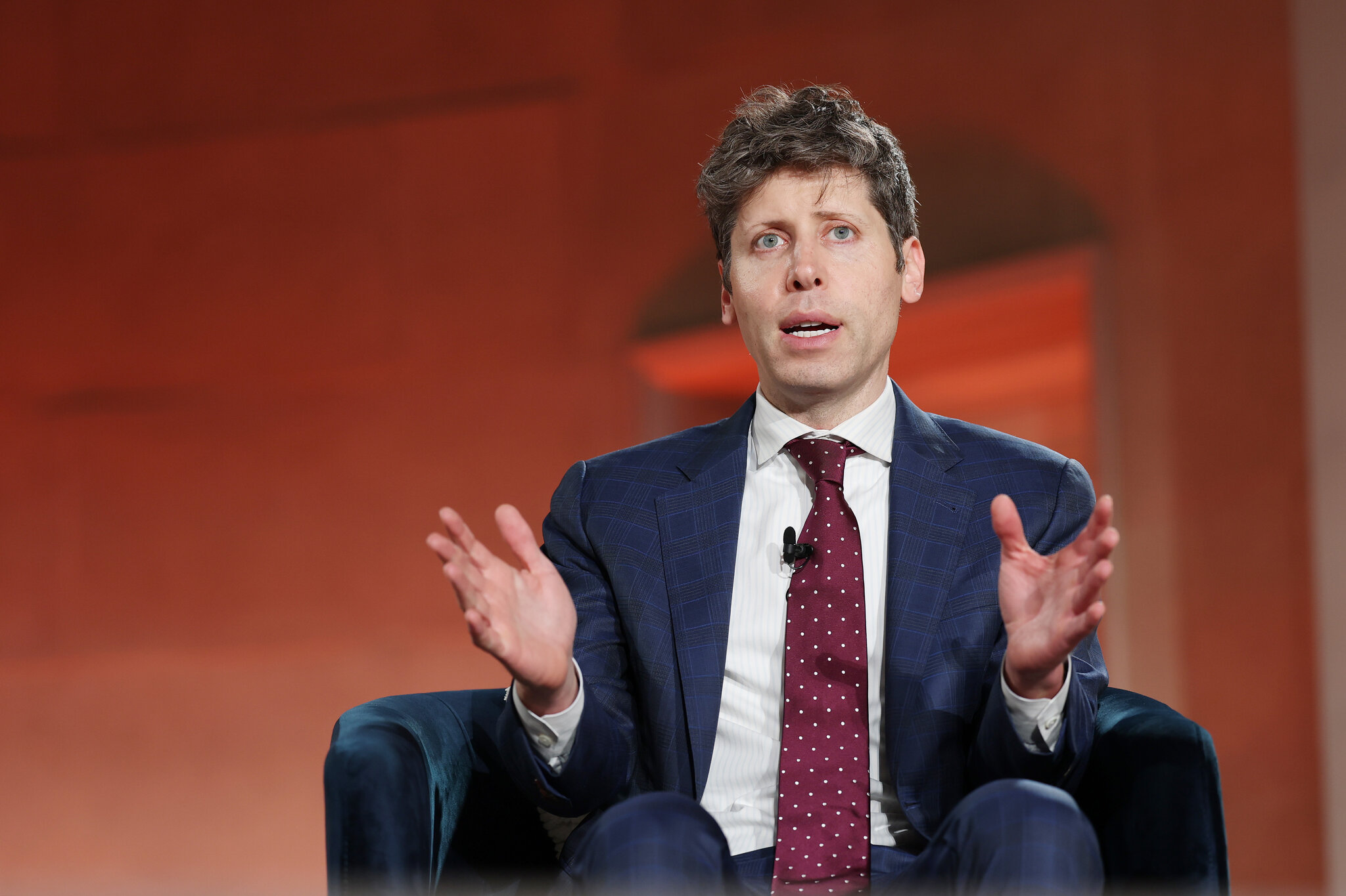 Molotov Cocktail Is Hurled at Home of OpenAI C.E.O. Sam Altman