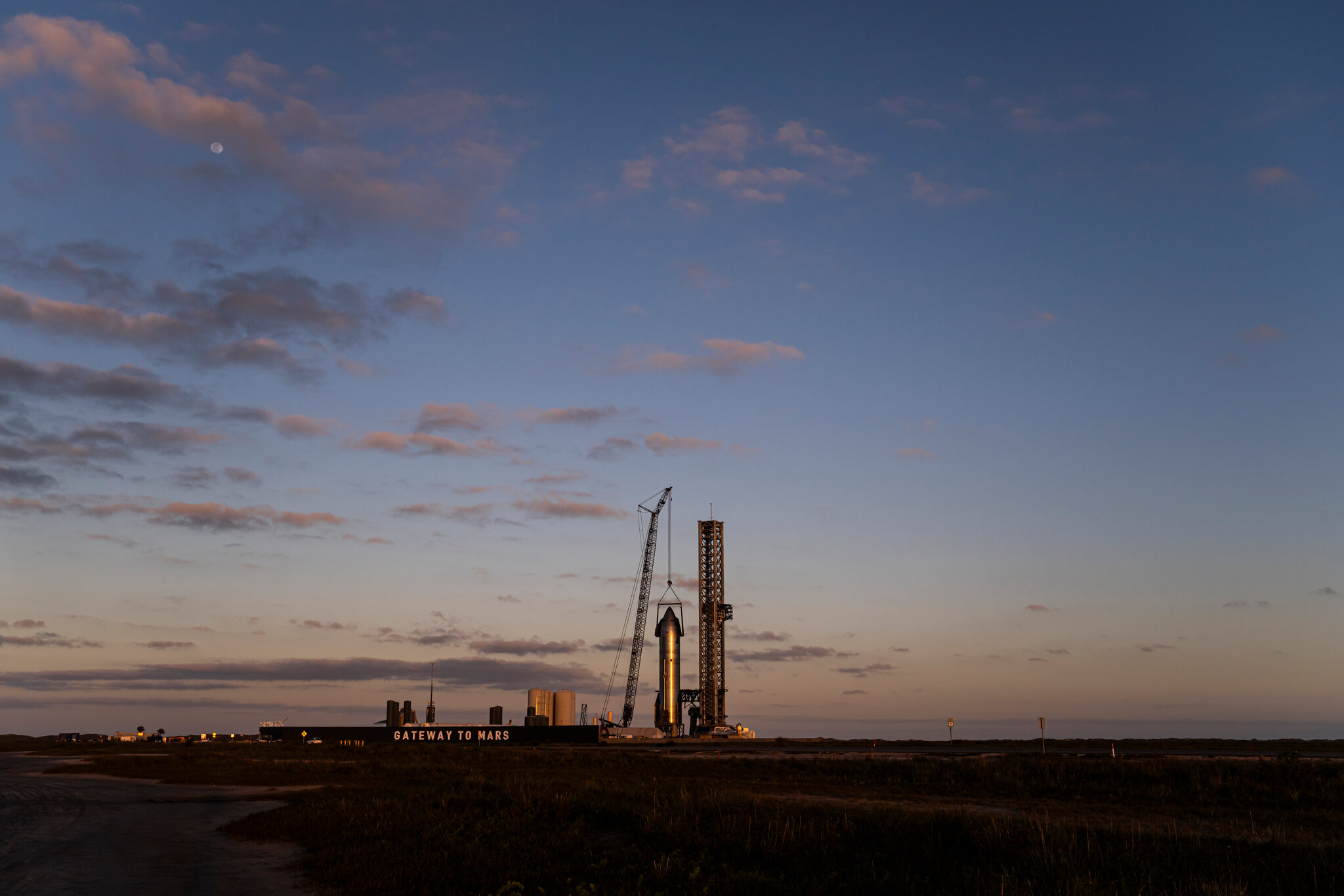 Elon Musk’s SpaceX Pulls Back the Curtain on Its Finances