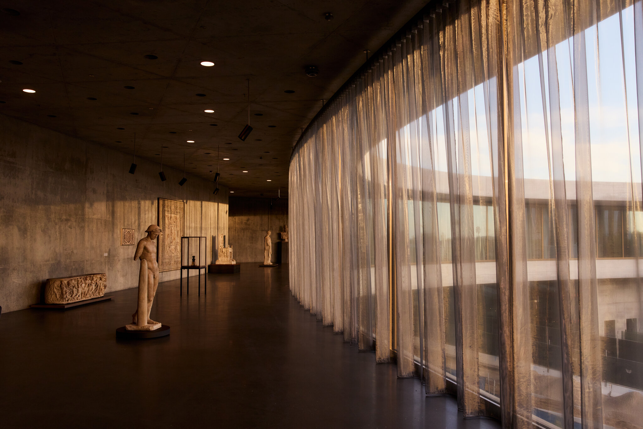 Daring and Dazzling, a New LACMA Floats Above Los Angeles