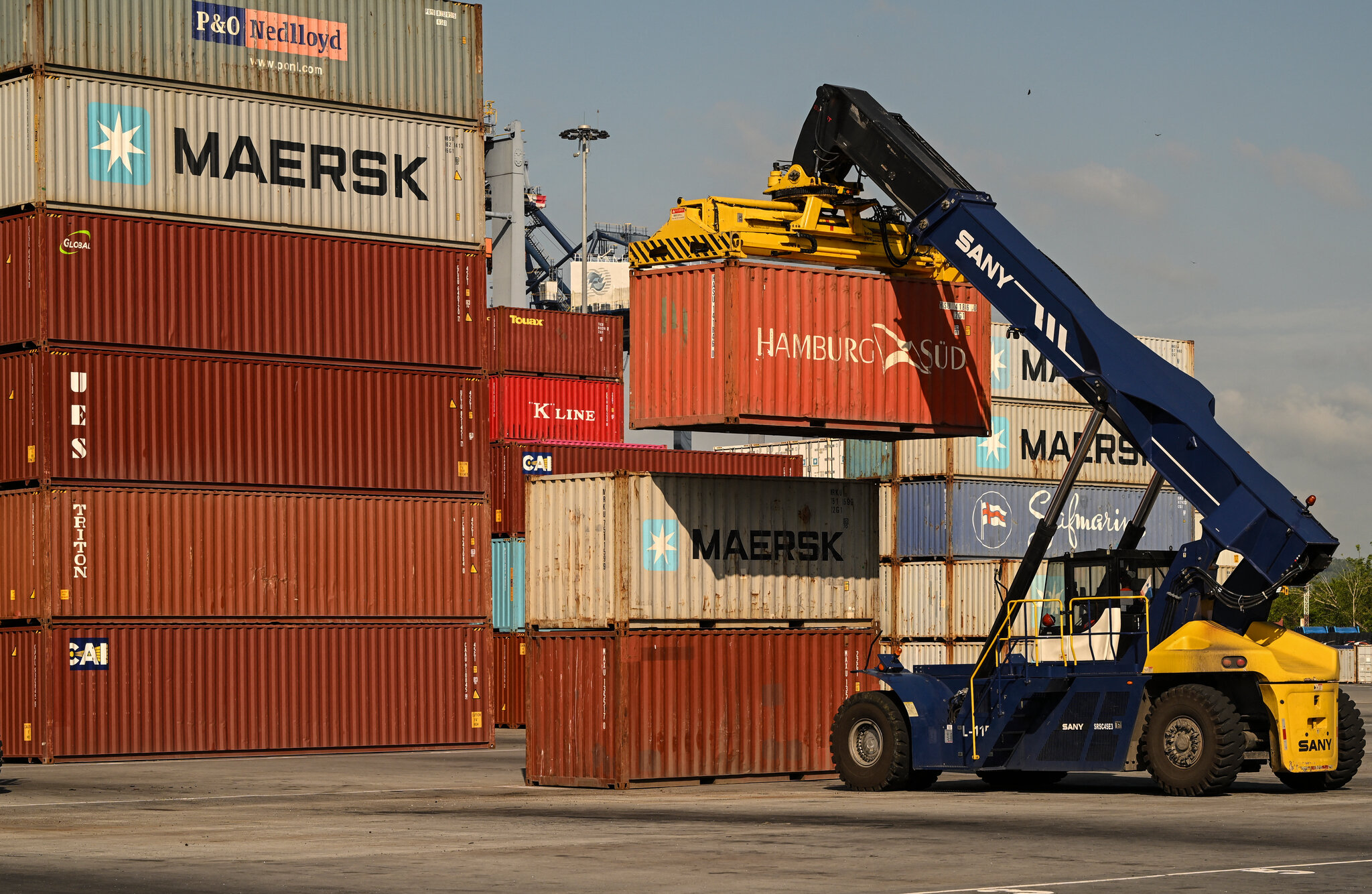 Middle East War Will Slow Global Economic Growth, I.M.F. Warns