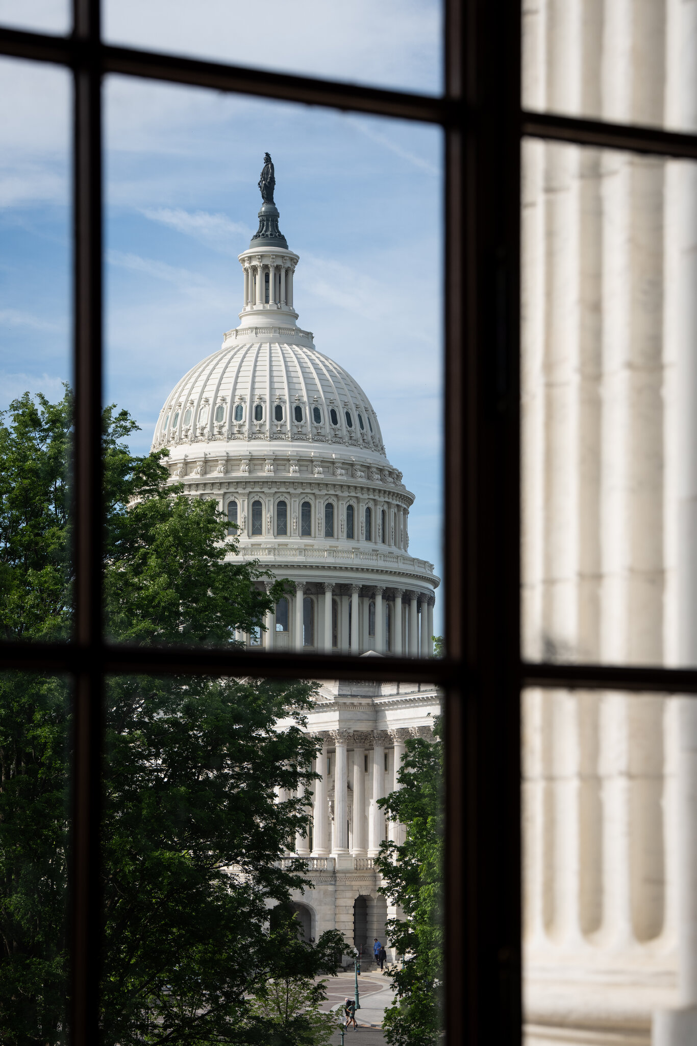 House Passes Air Safety Bill, Setting Up Clash with Senate