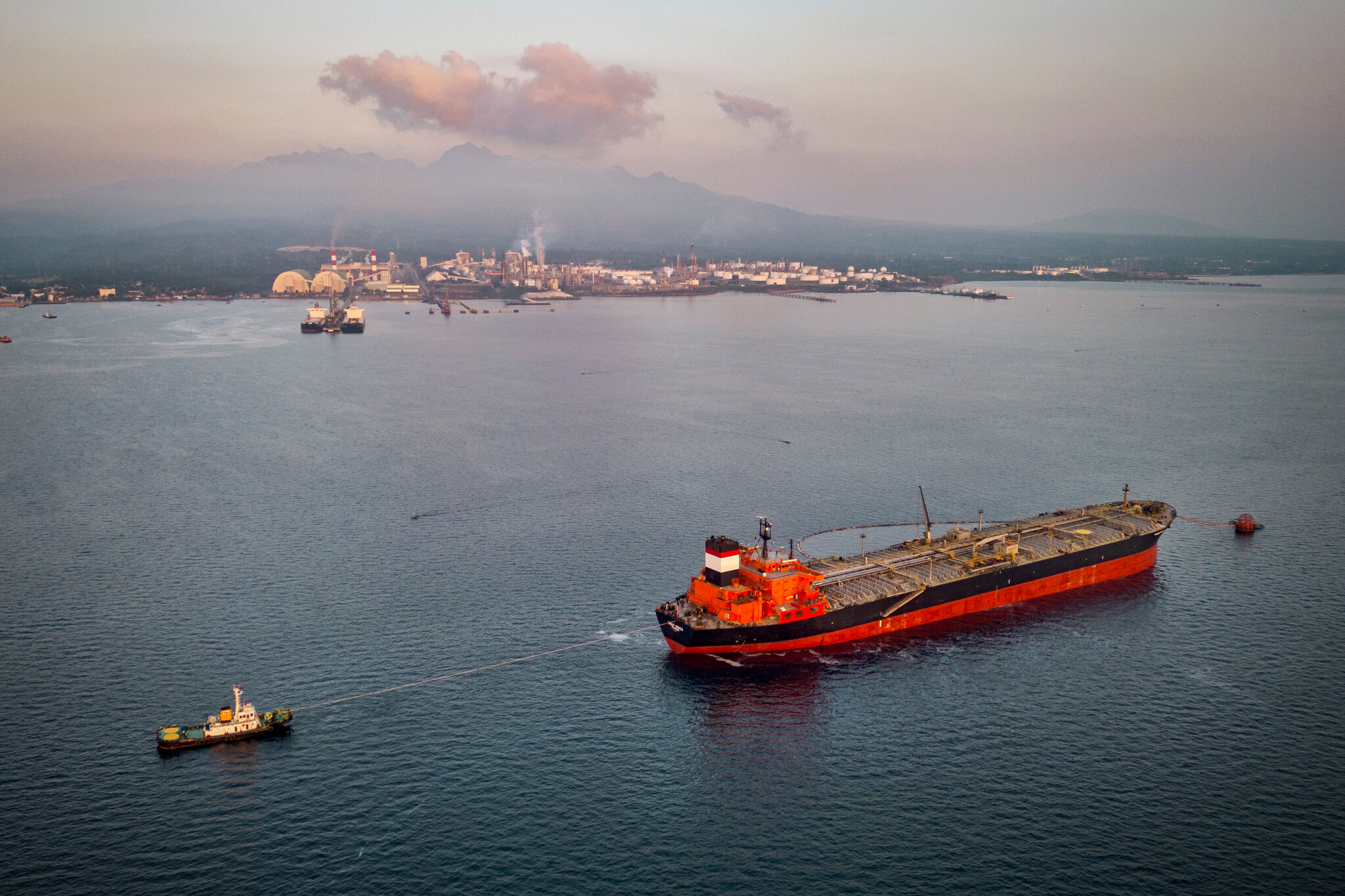 Russian Oil Revenues Nearly Doubled in March