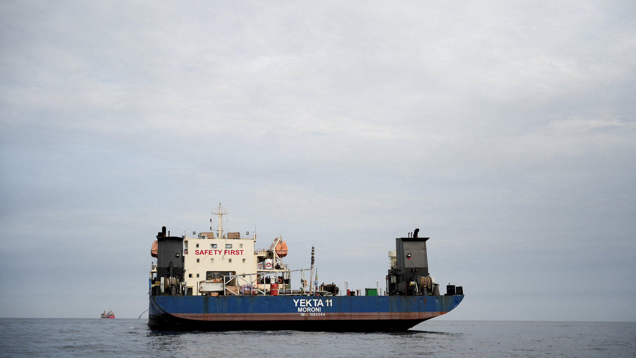 Iran-Linked Ships Slow or Stop as U.S. Blockade Is ‘Fully Implemented’