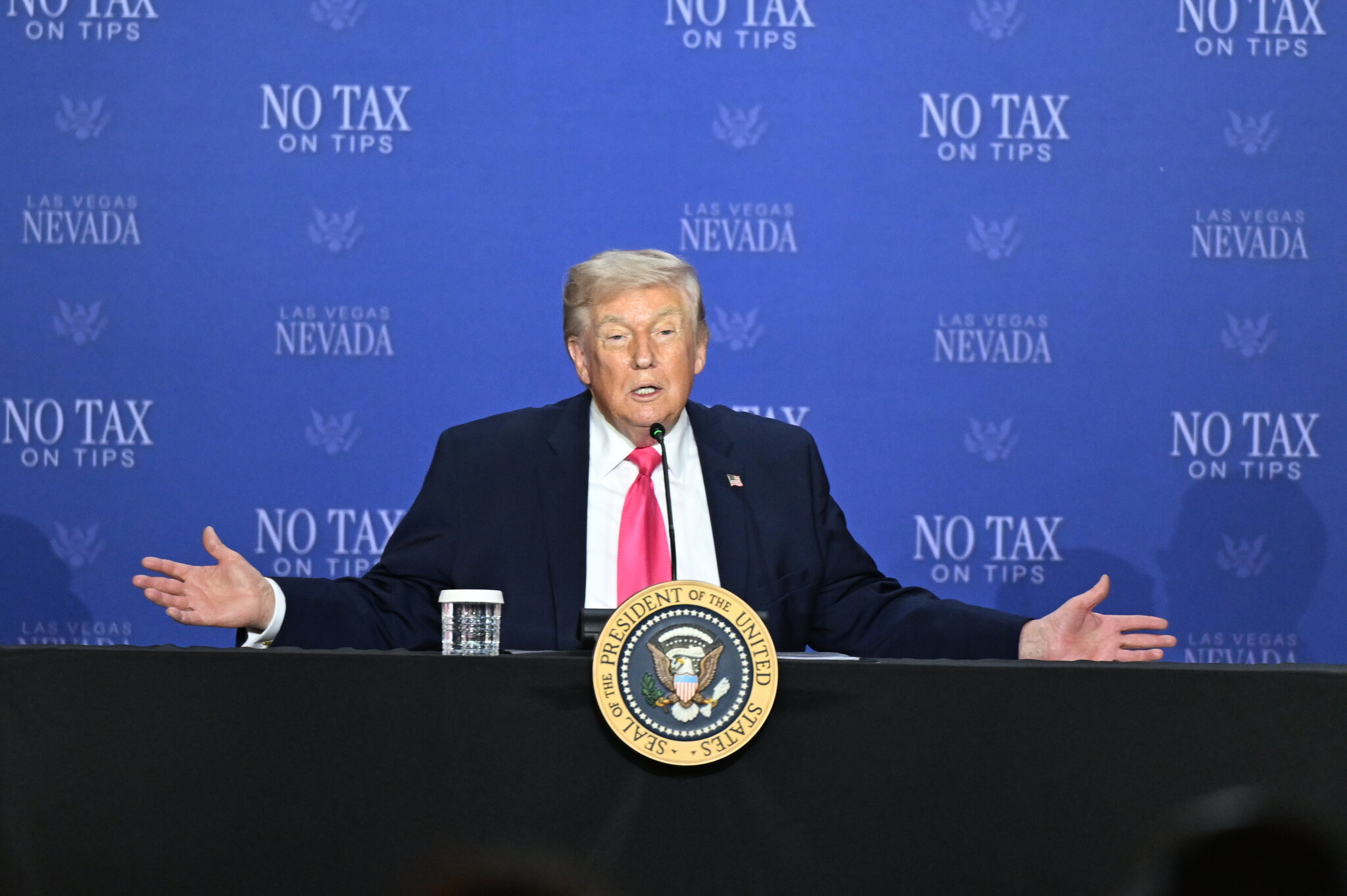 In Las Vegas, Trump Brushes Off Rising Fuel Prices