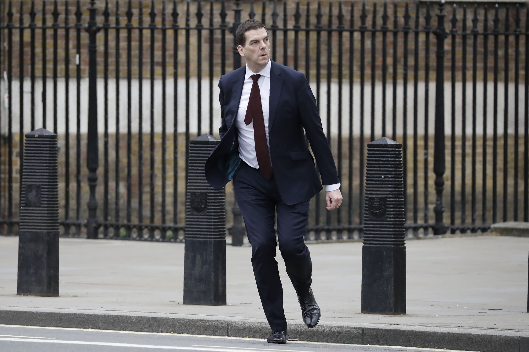 Starmer Fires Senior U.K. Civil Servant Over Mandelson Revelations