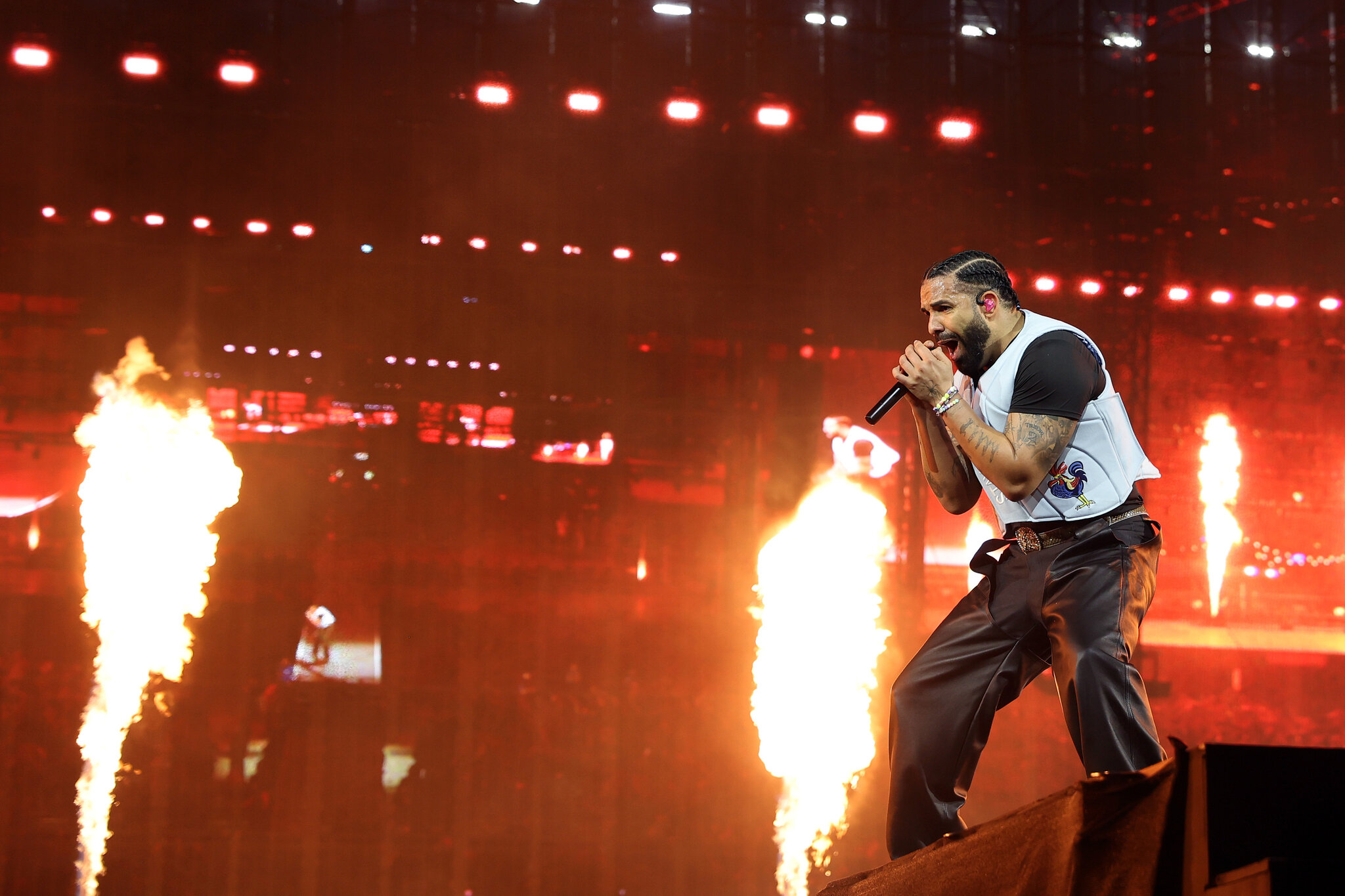 An Explosion Rattles a Toronto Neighborhood. Was a Drake Video to Blame?