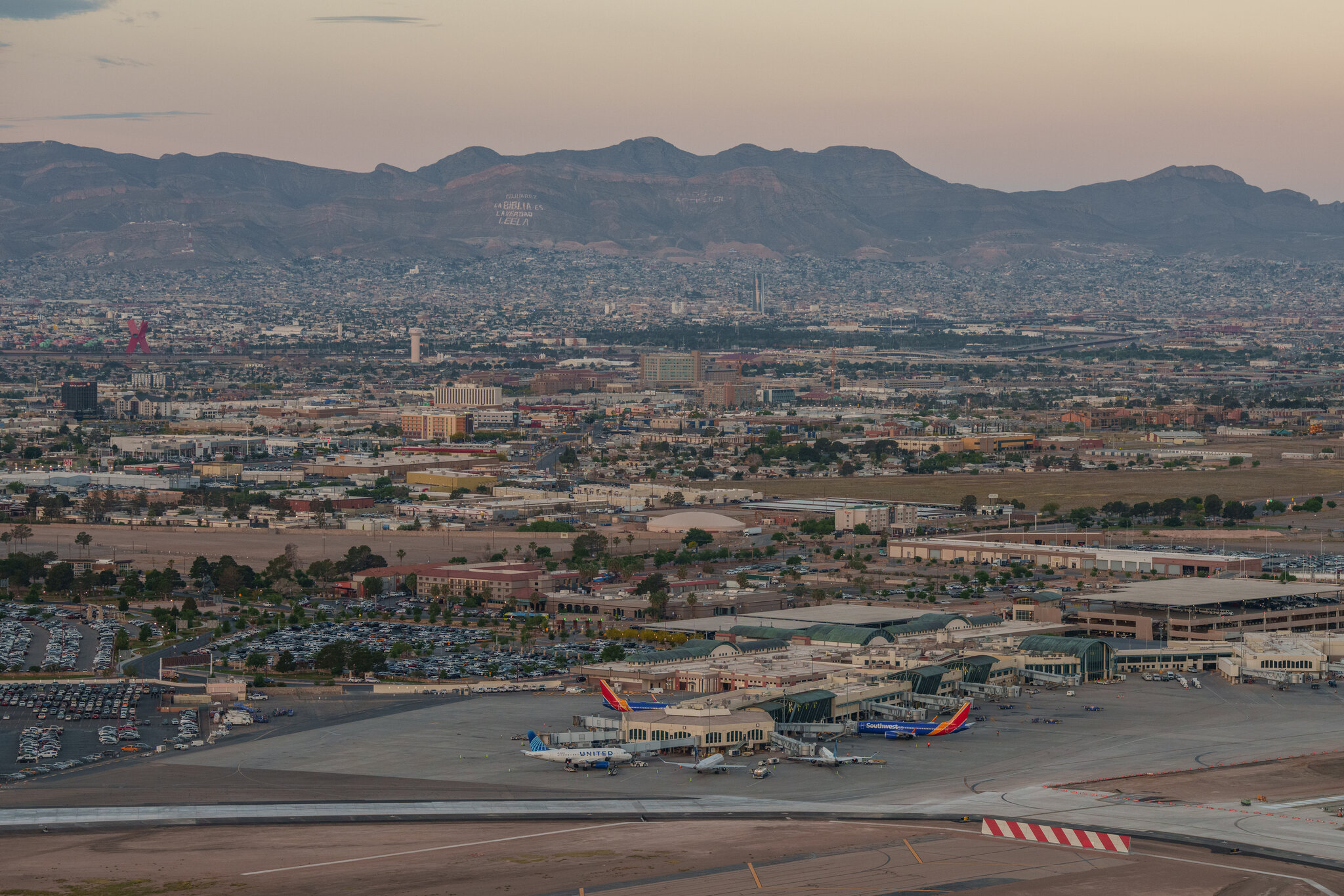 The Night the Government Closed the Skies Over El Paso