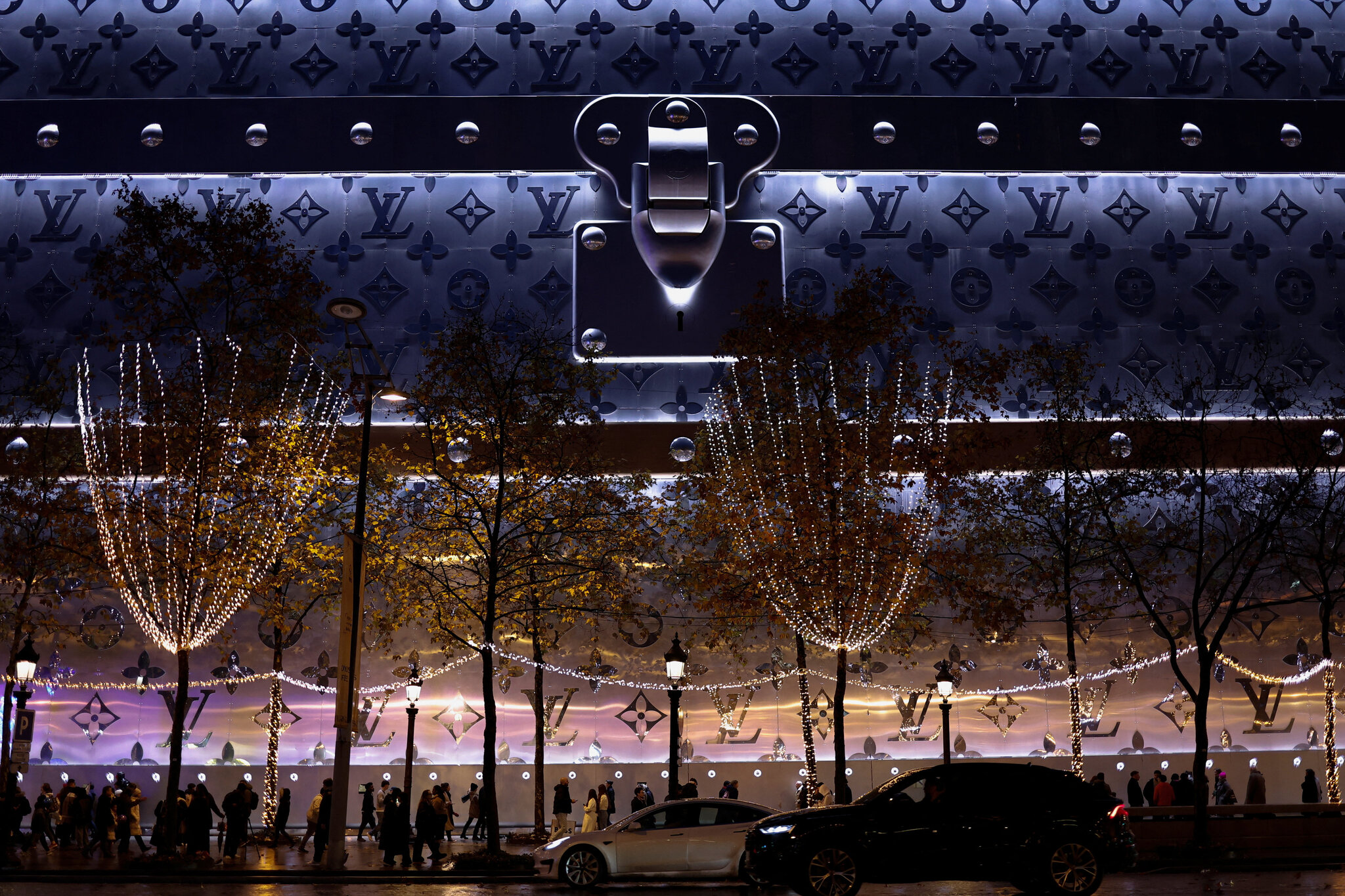 Luxury Brands Bet on the Middle East. War Has Damaged Their Plans.