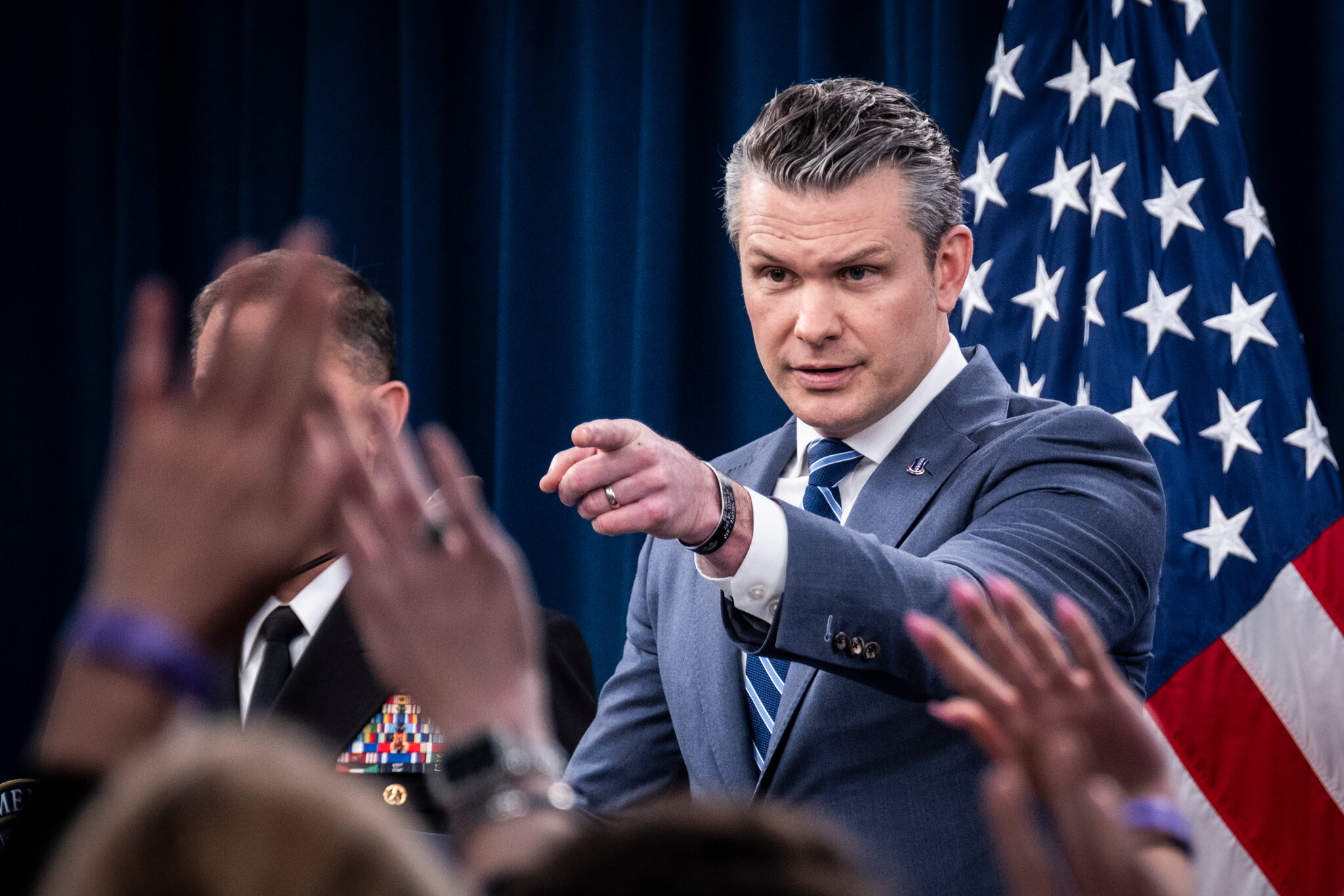 Democratic Senators Fault Hegseth’s Leadership on Iran