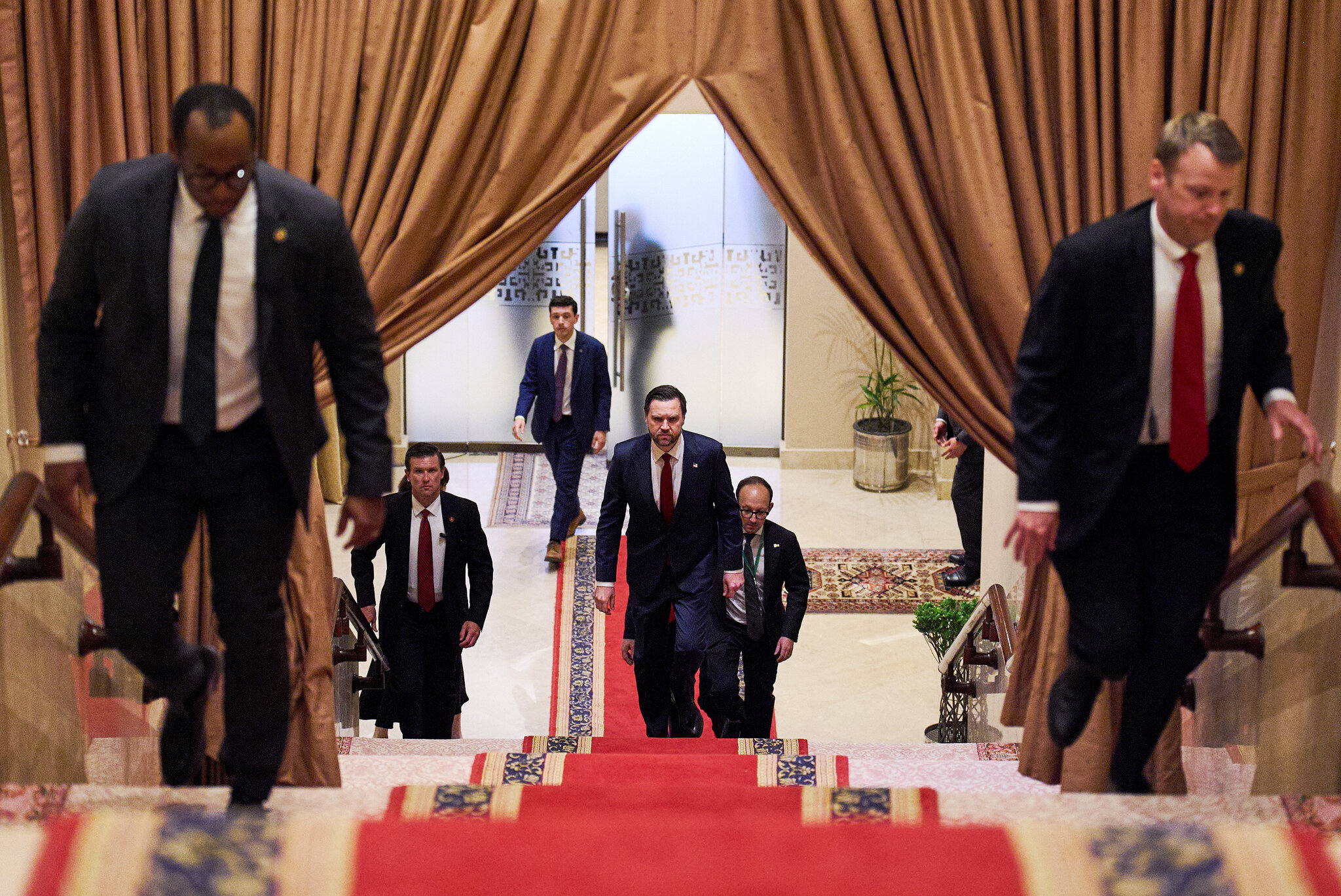 U.S. and Iran Peace Talks Appear on Track to Resume