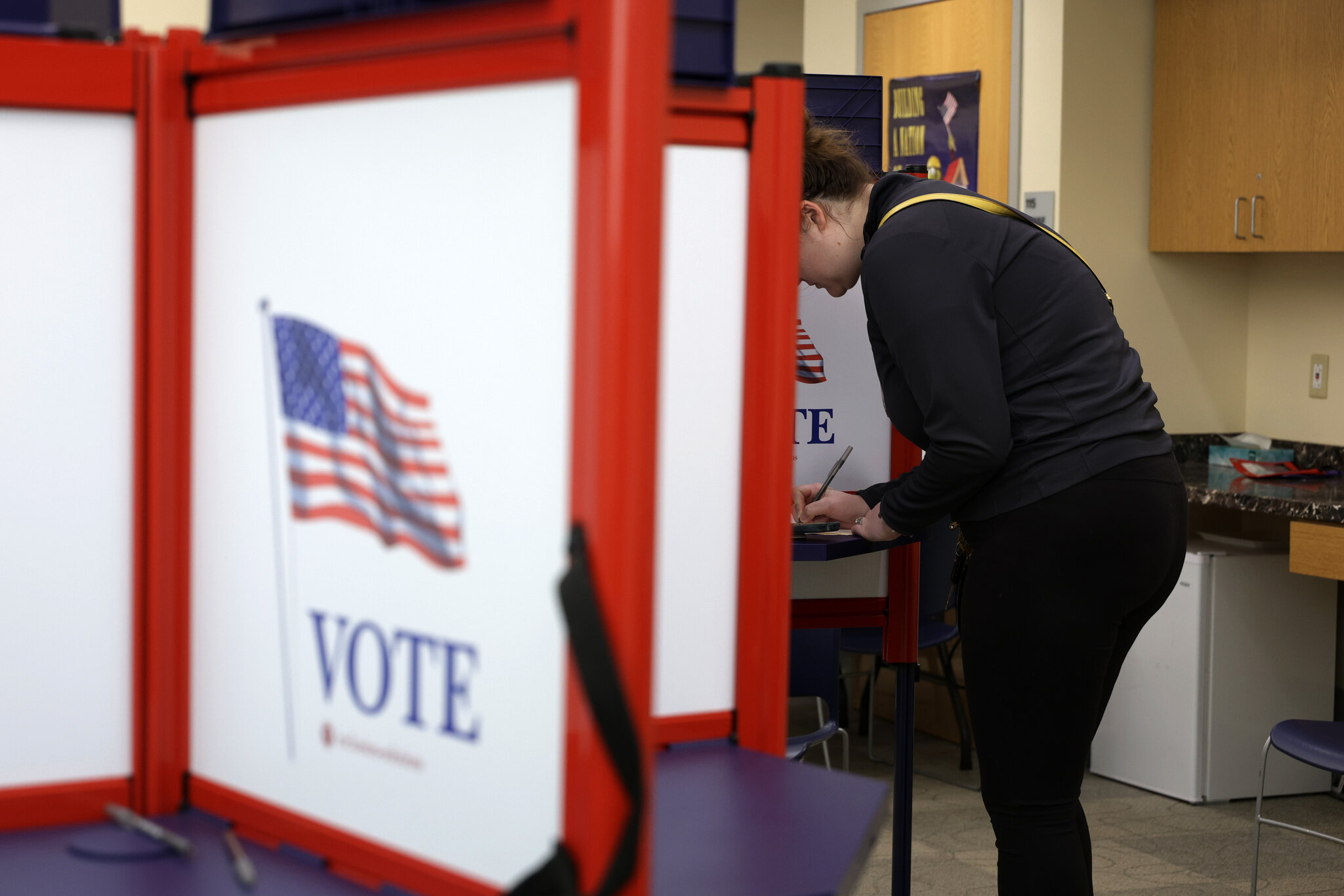 Virginia Passes New House Map in a Midterm Victory for Democrats