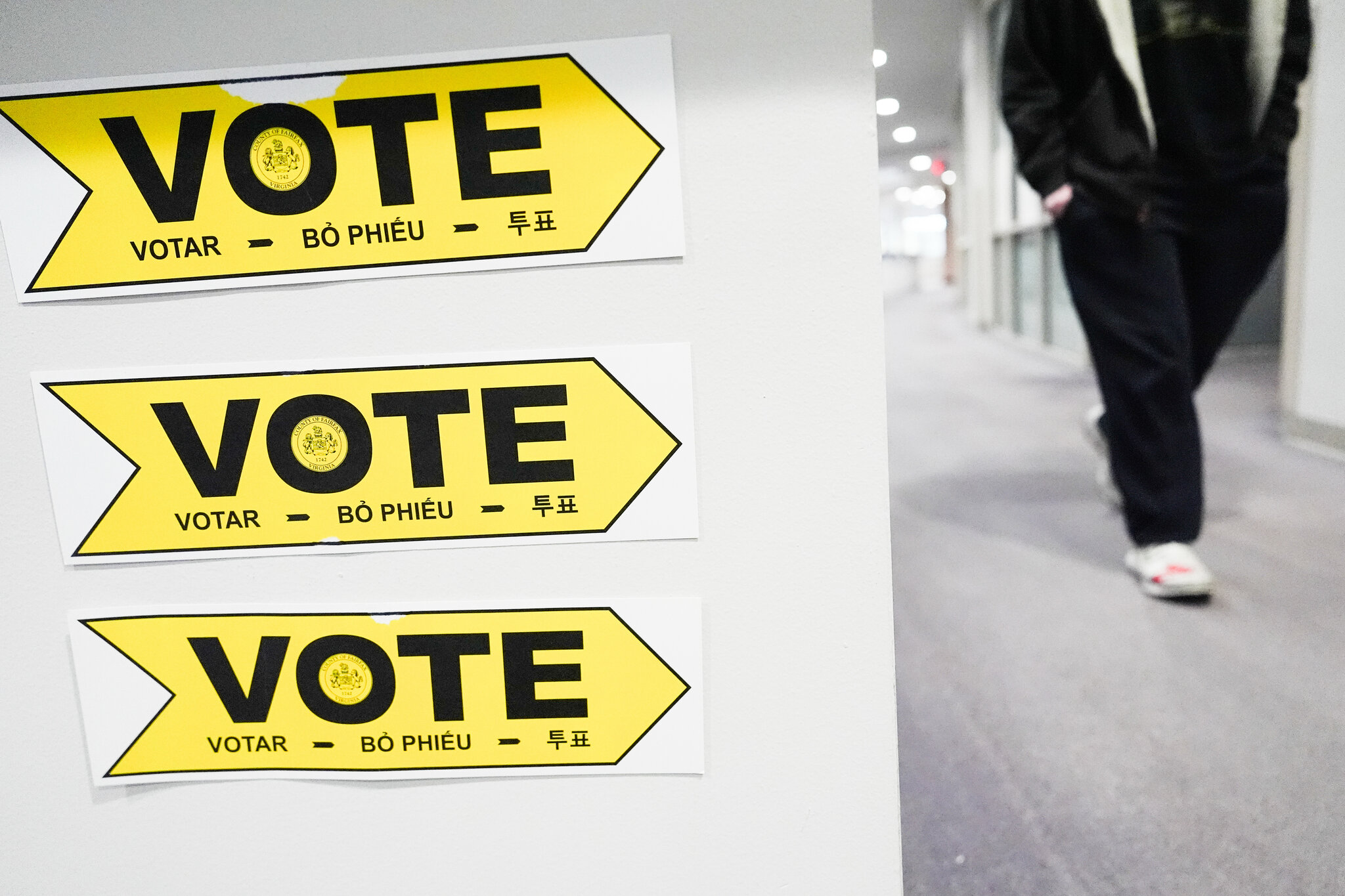 Polls in Virginia Show Close Margins and Few Undecided Voters