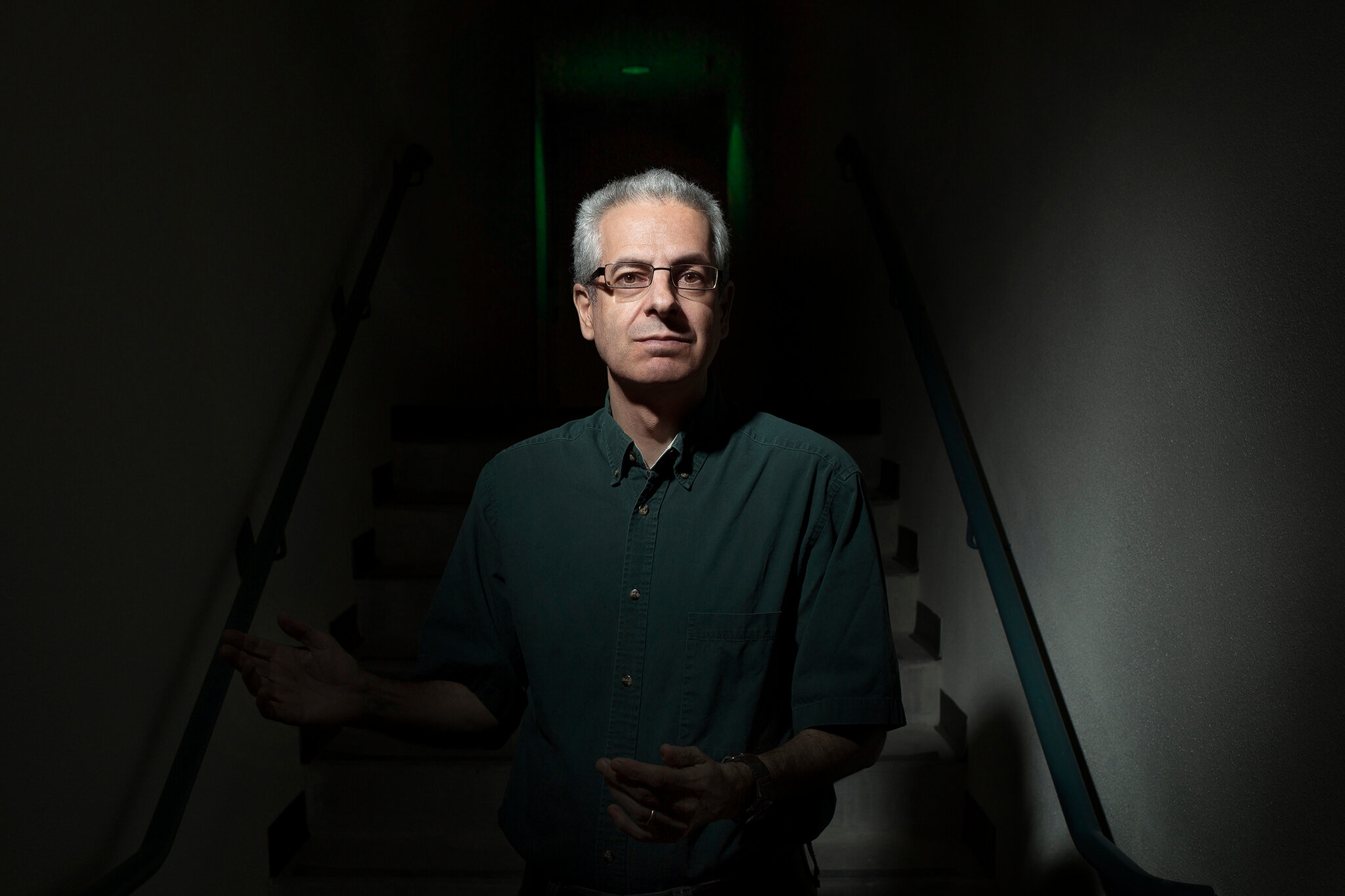 Nick Pope, U.F.O. Sleuth Who Chased the Truth, Dies at 60