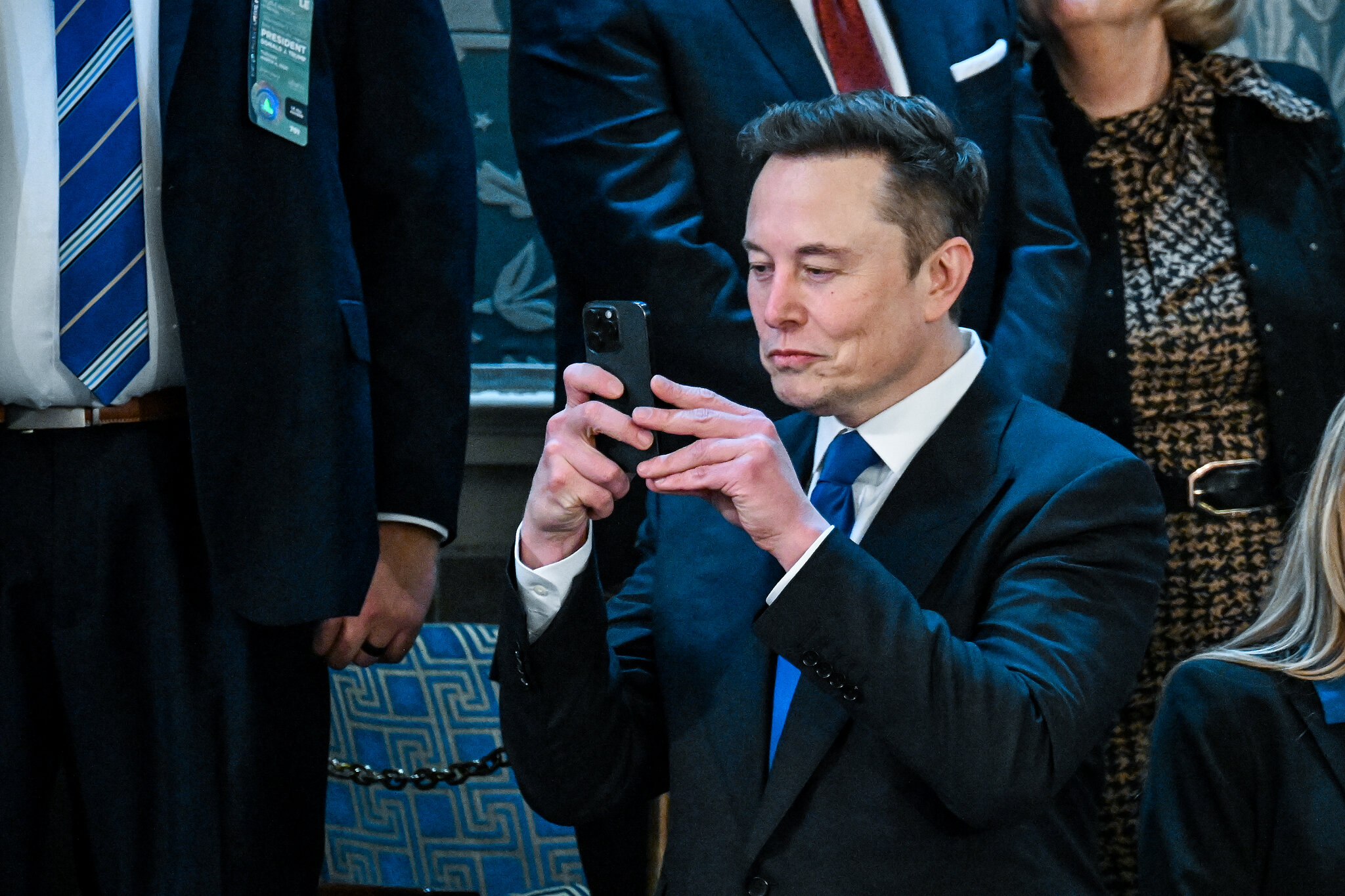 Elon Musk Assails Sam Altman on Social Media Before OpenAI Trial