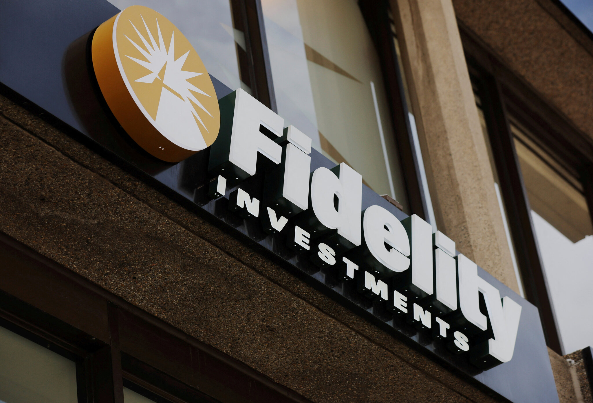 Fidelity Won’t Let Fund Holders Donate to Southern Poverty Law Center