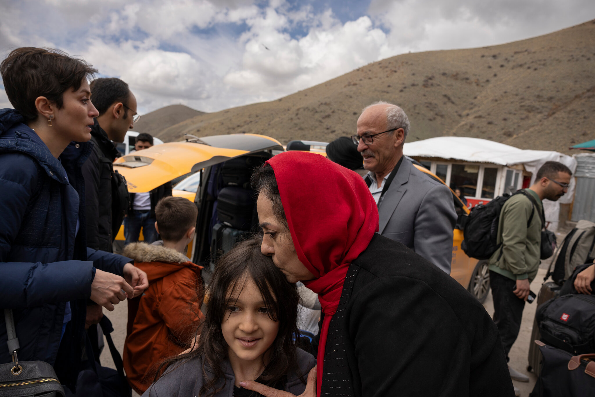 Iranians Live With Pain and Powerlessness, Beneath a Smooth Veneer