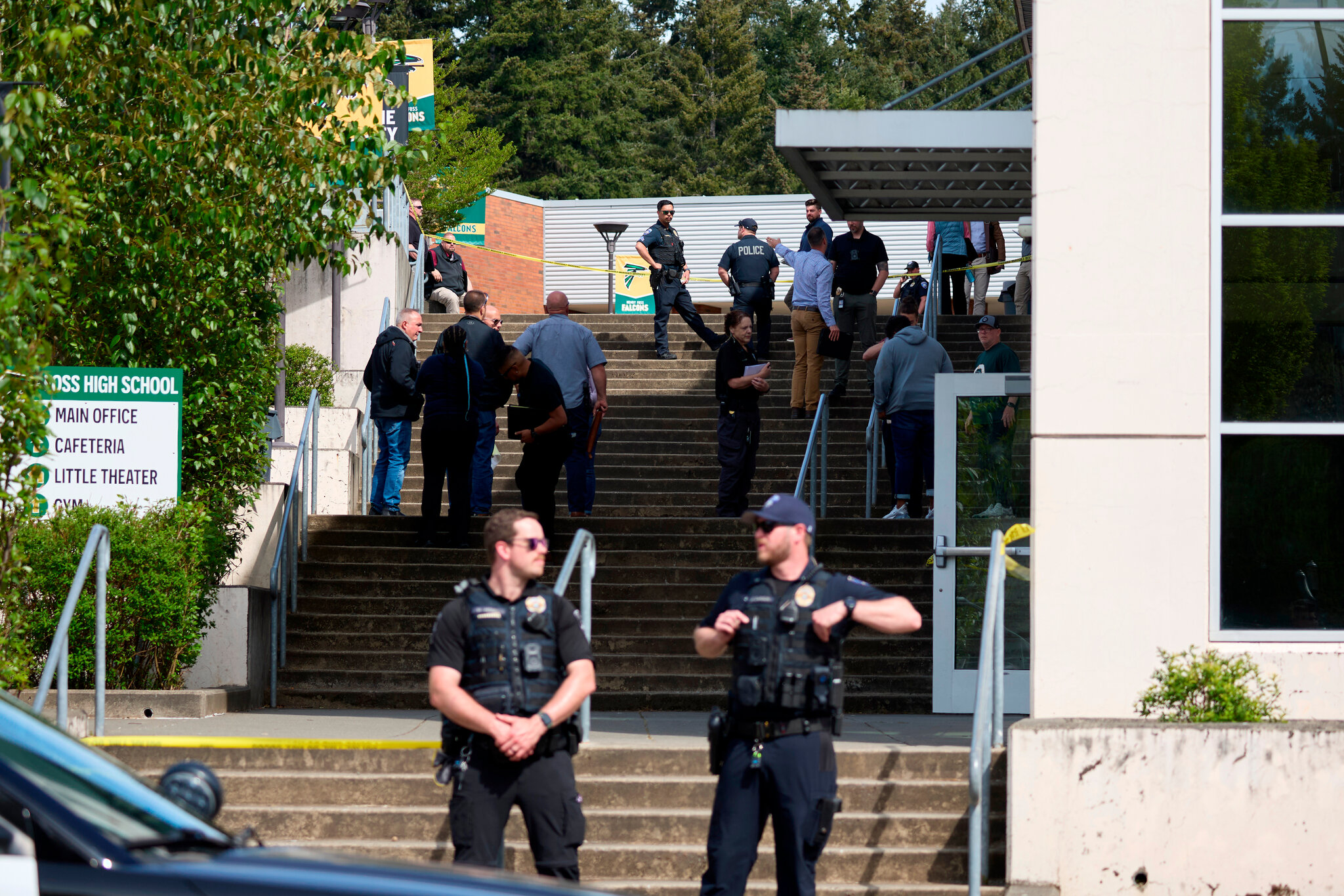 6 Are Injured in Stabbing at a High School in Washington State