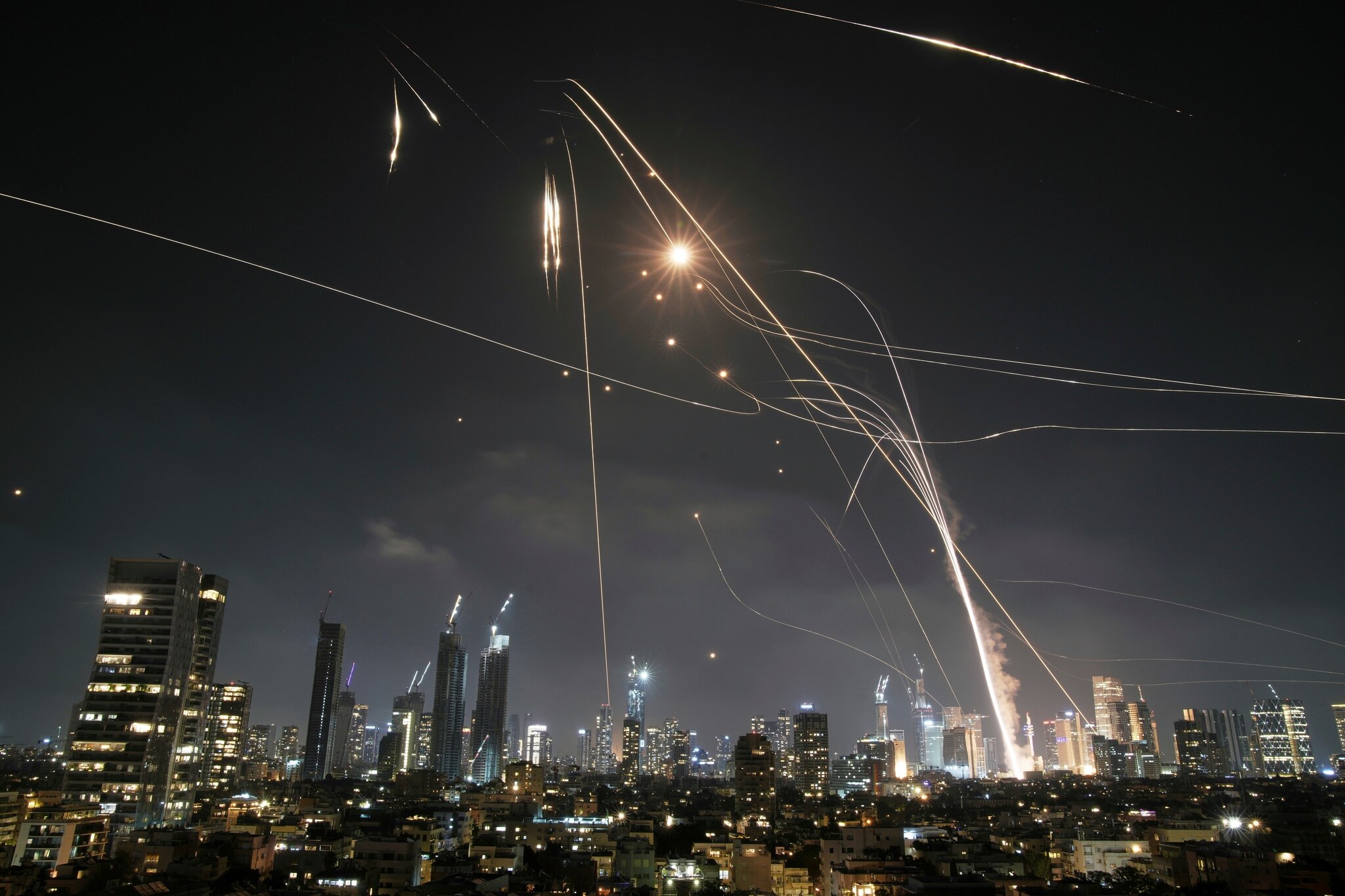 Israel Said to Have Helped Defend Emirates in Iran War With Iron Dome