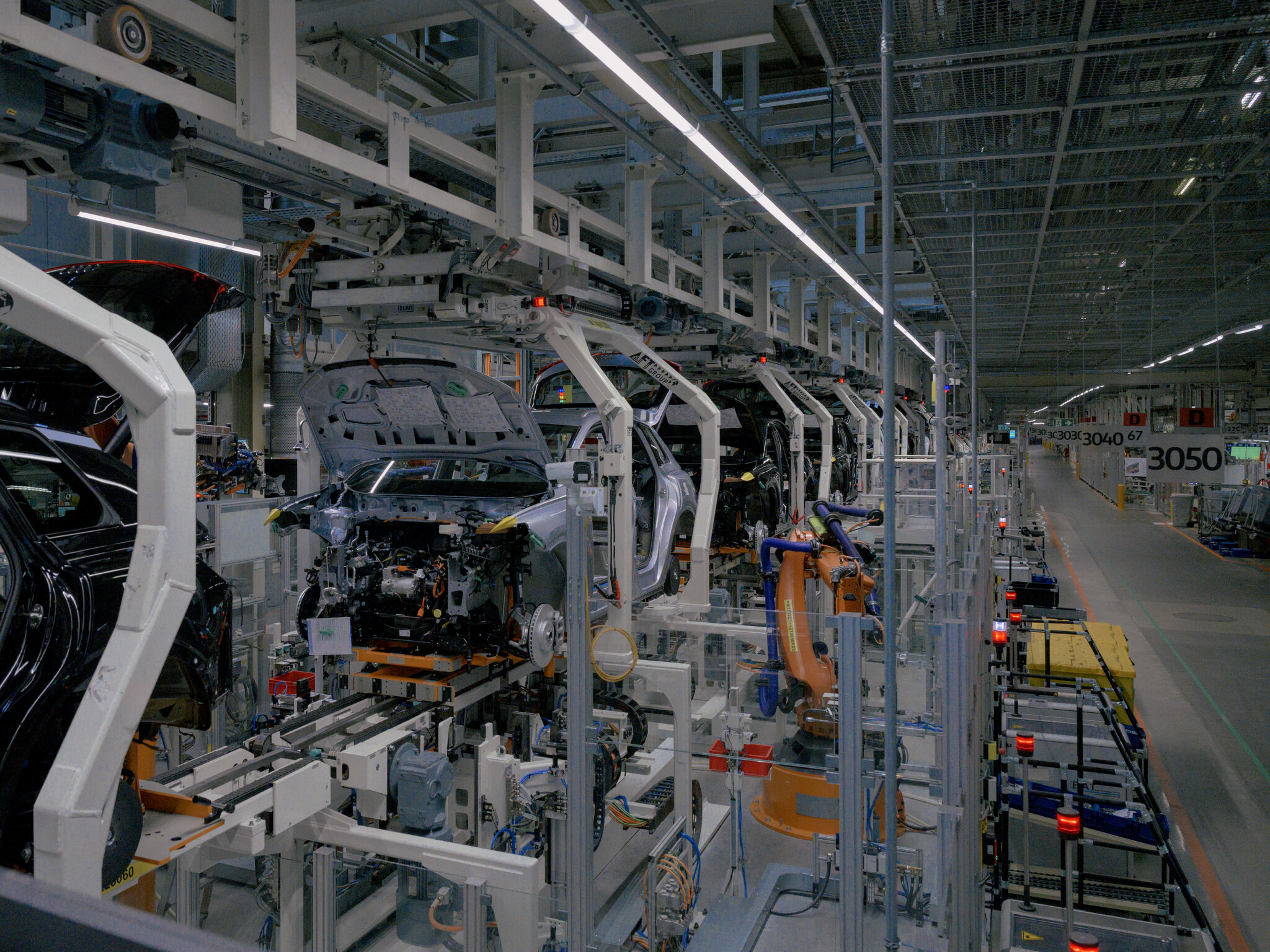 Trump Threatens Higher Tariffs on European Cars