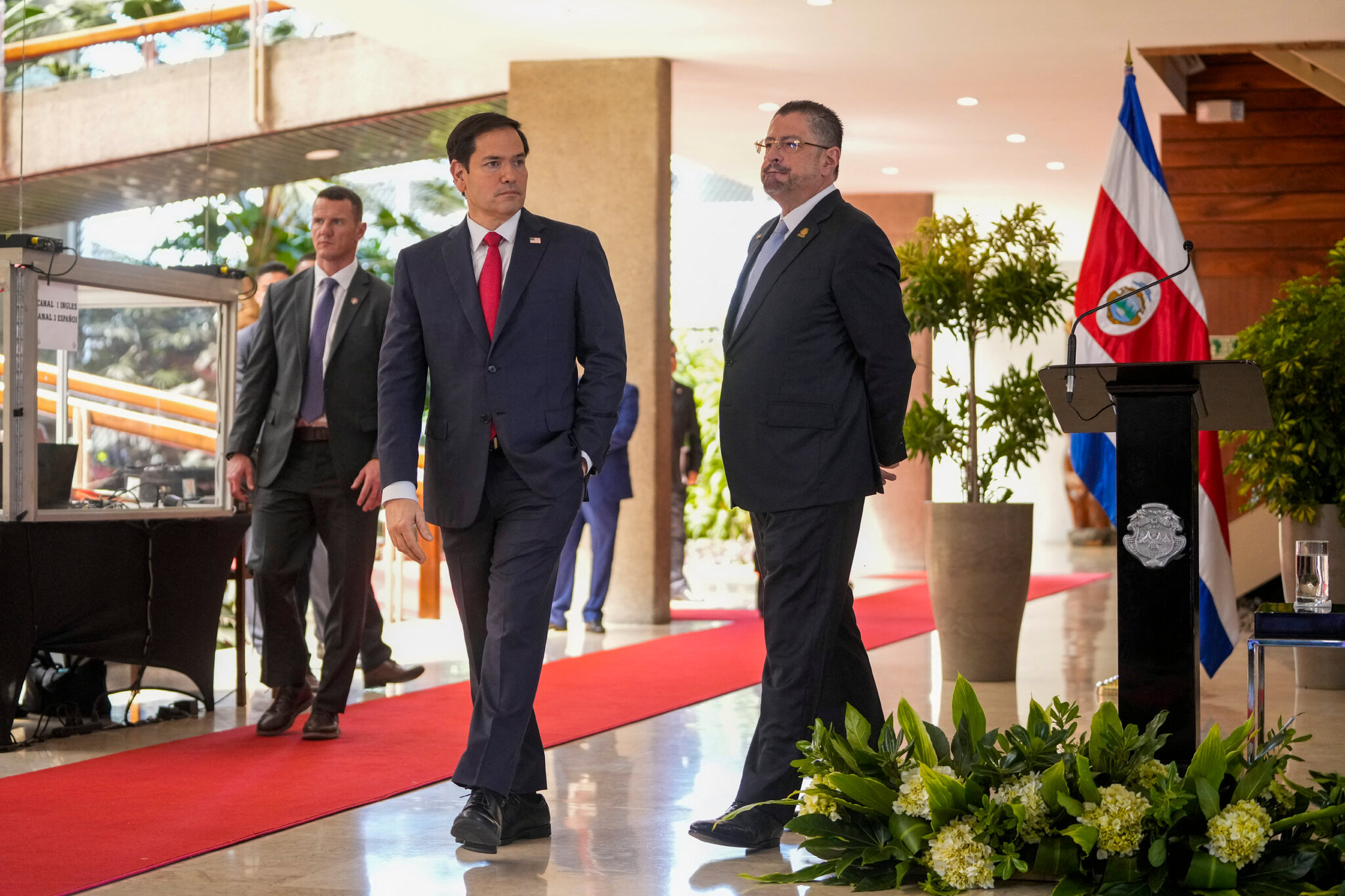 U.S. Revokes Visas of Board Members at Costa Rica’s Top Watchdog Newspaper