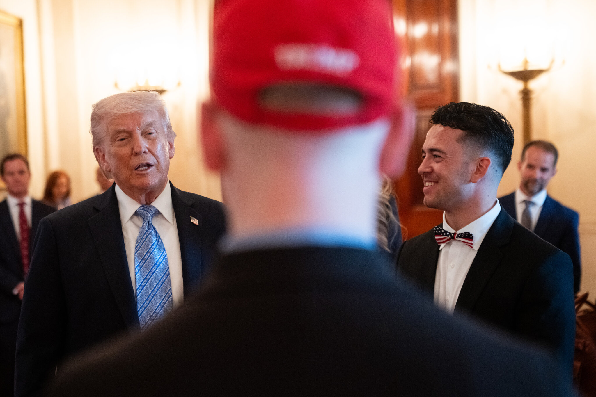 Trump Tries to Downplay Economic Effects of the Iran War