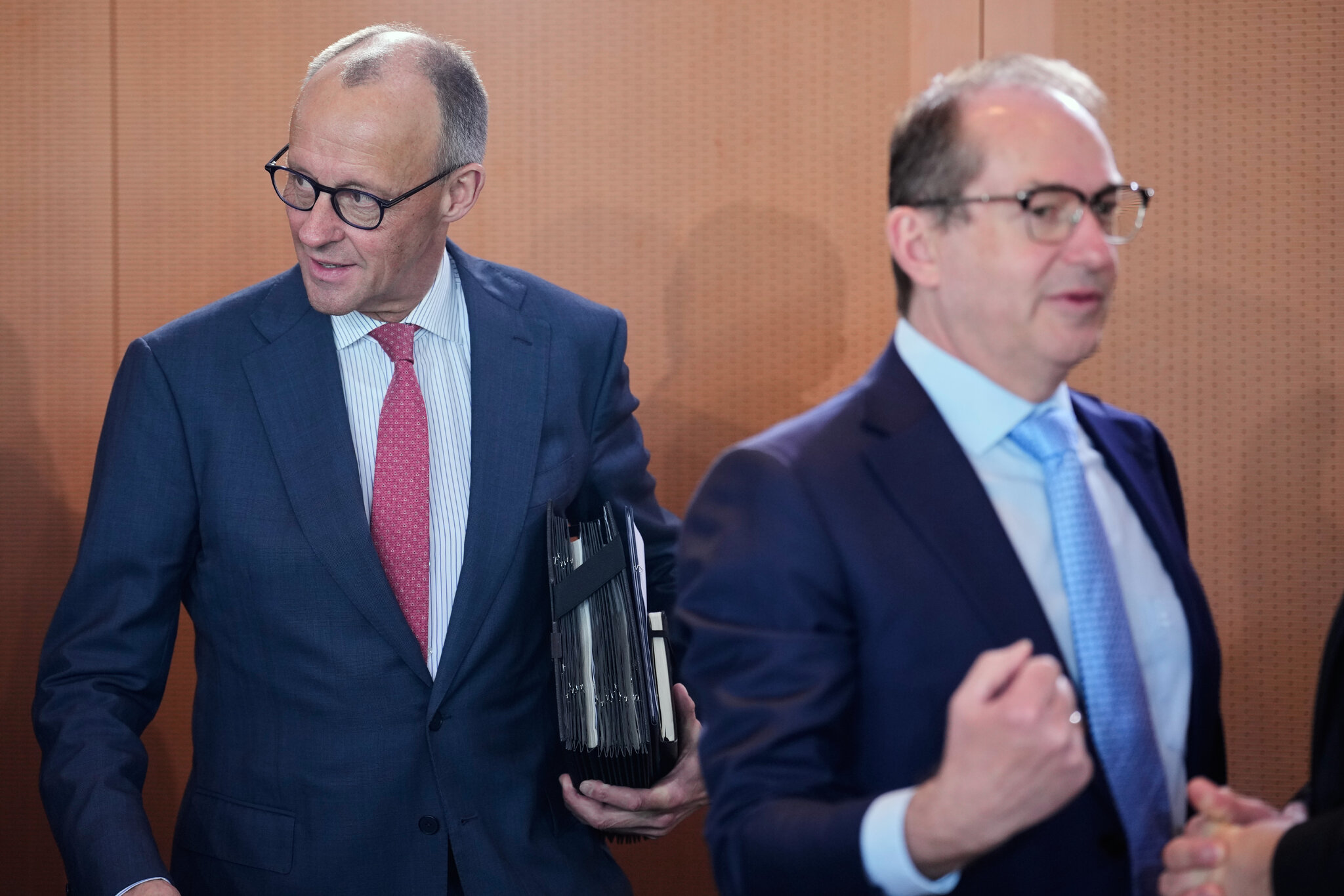 German Leaders Clash With Spy Chiefs Over Domestic Threat From Iran