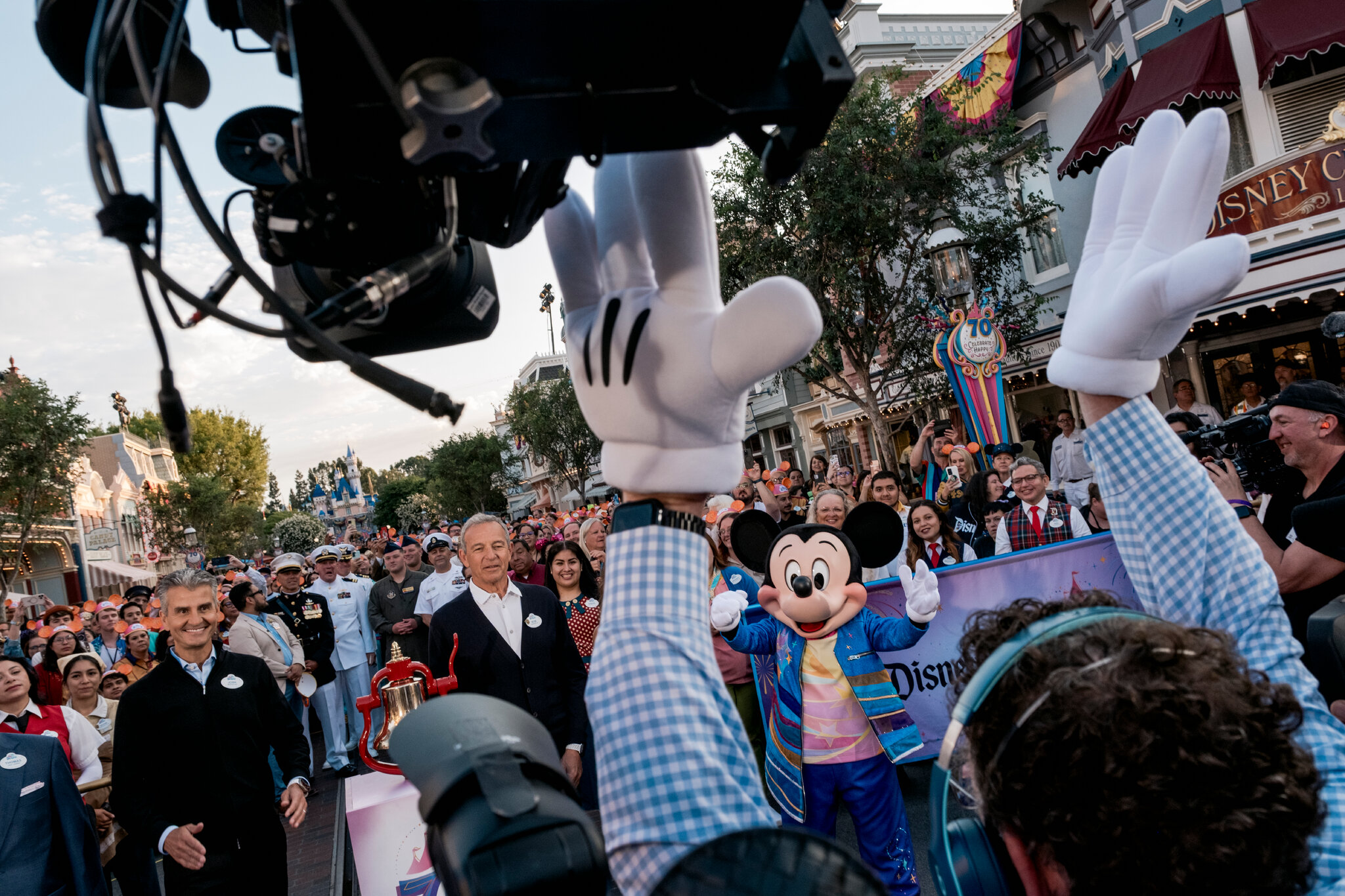 Disney Posts Strong Earnings Despite Slowdown in Park Visitors