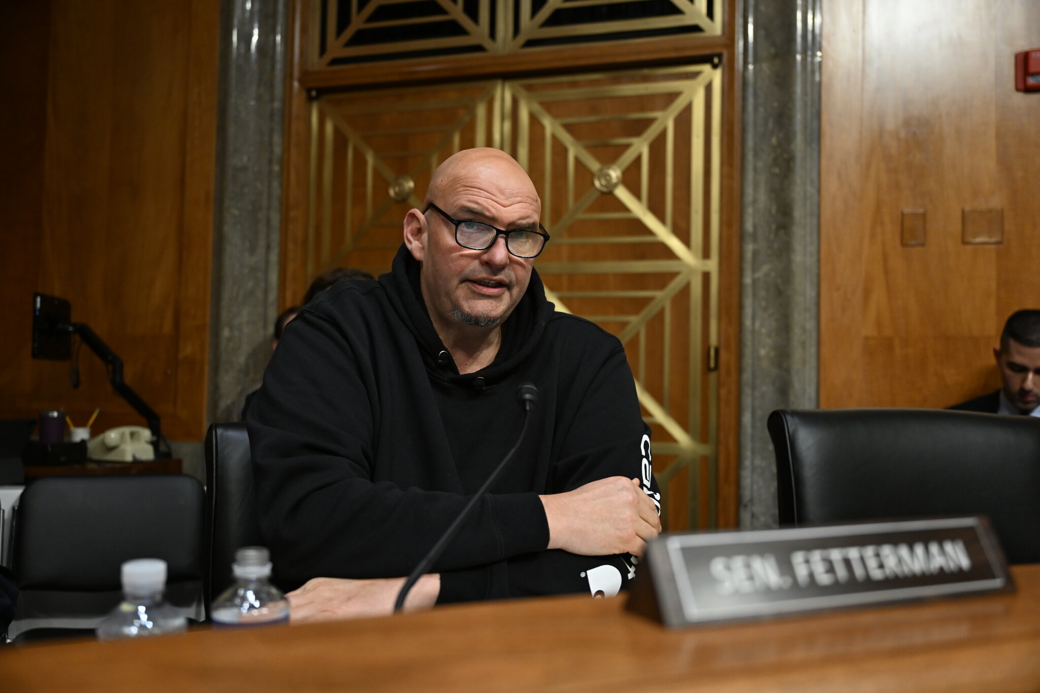 Fetterman Says He Has ‘No Plans’ to Leave the Democratic Party