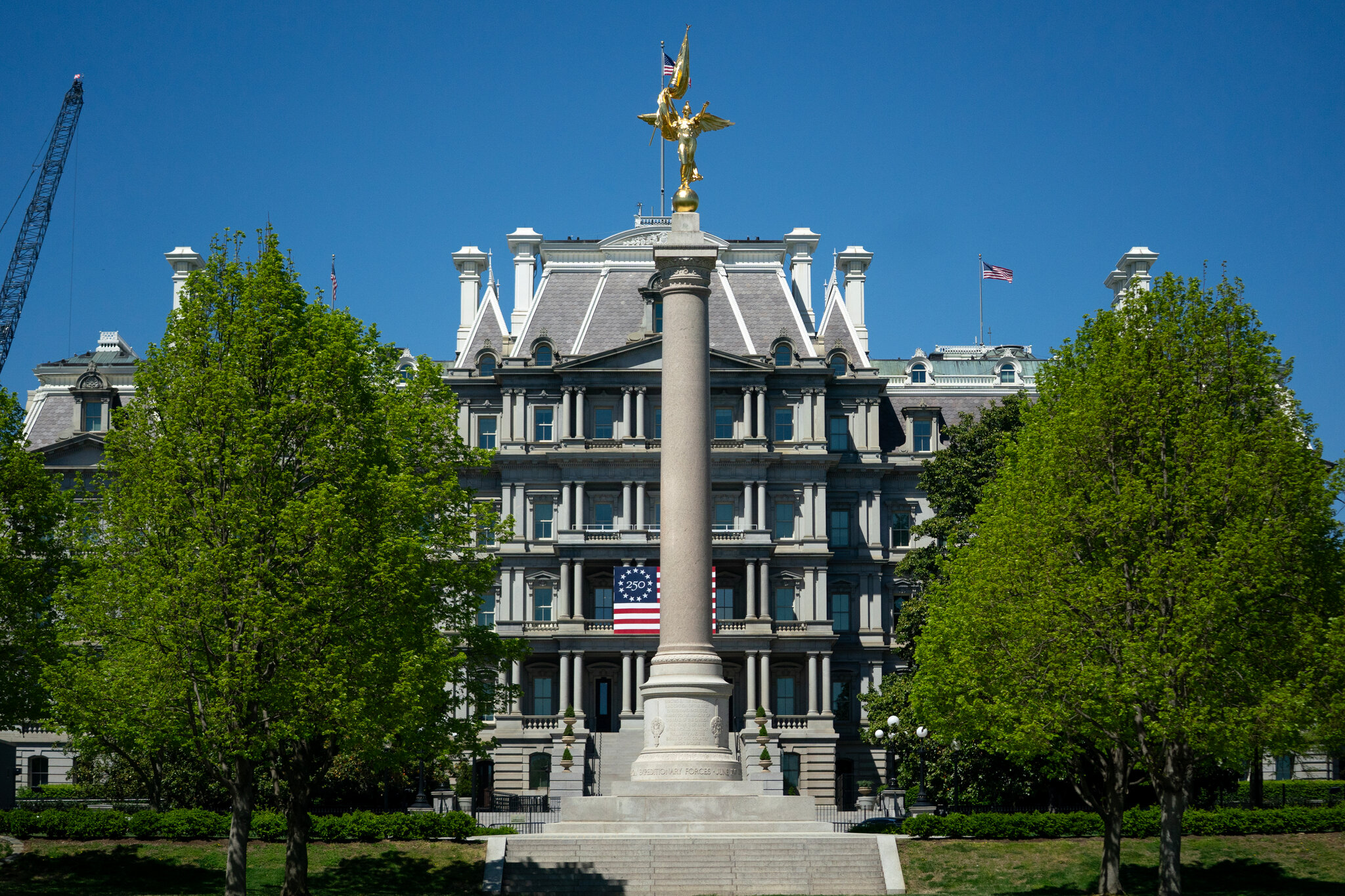 Millions for a Paint Job? Trump Wants the Eisenhower Building Painted White.