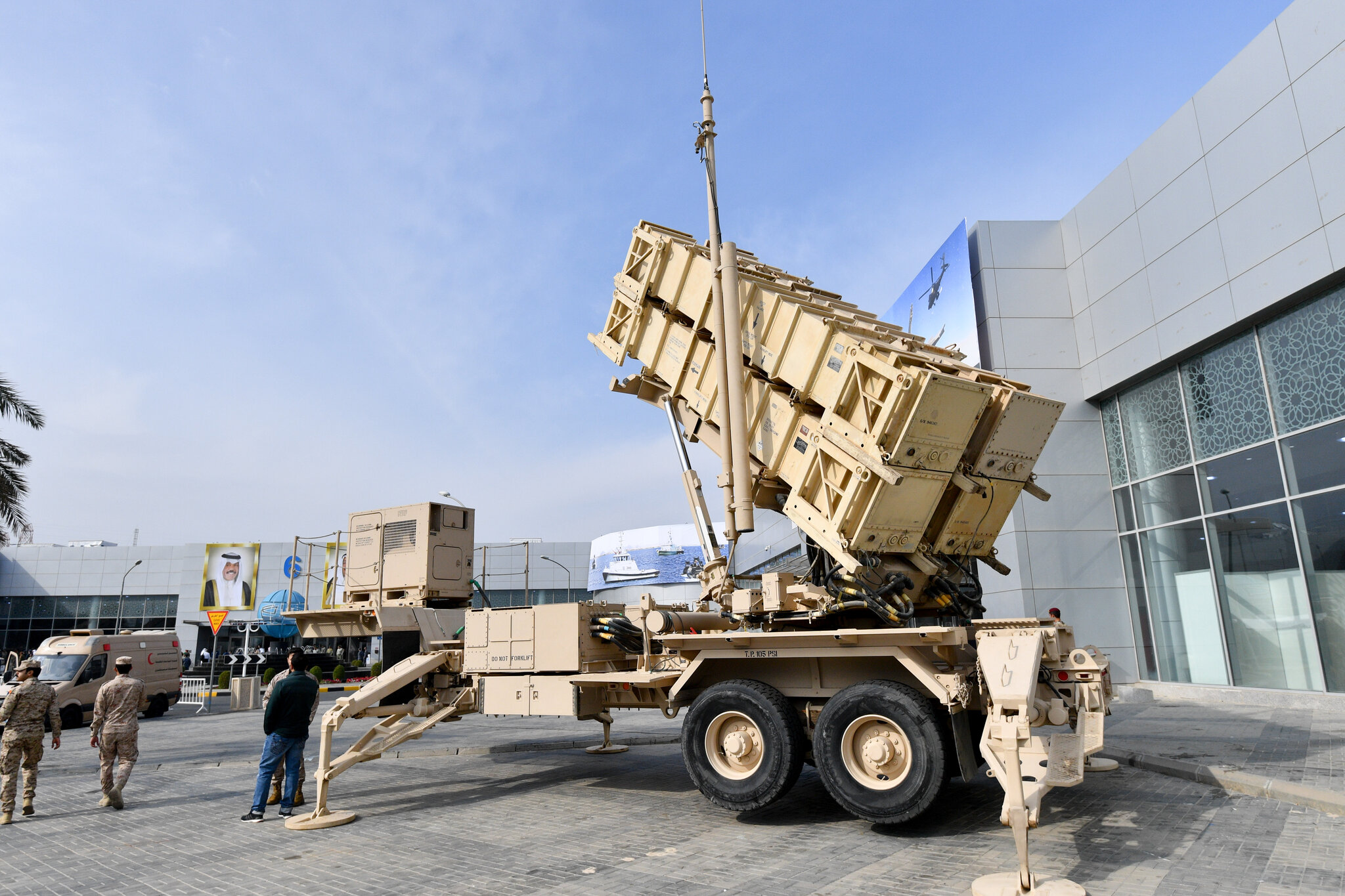 As Stockpiles Fall, U.S. Sells More Missiles Worth $17 Billion to Gulf Nations