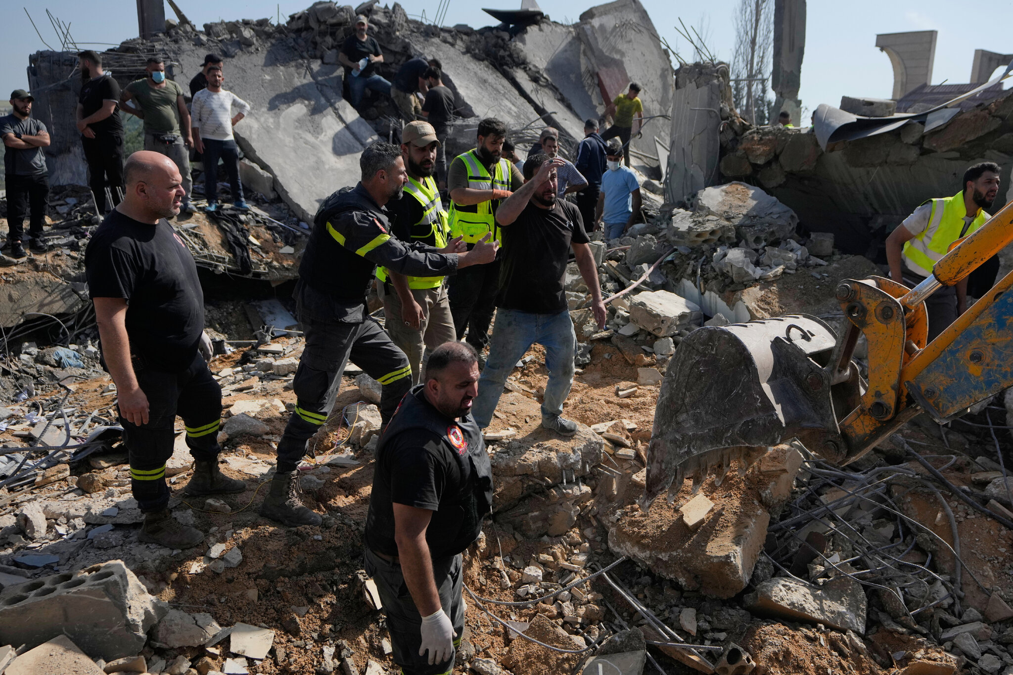 Deadly Israeli Strikes Erode Cease-Fire in Lebanon