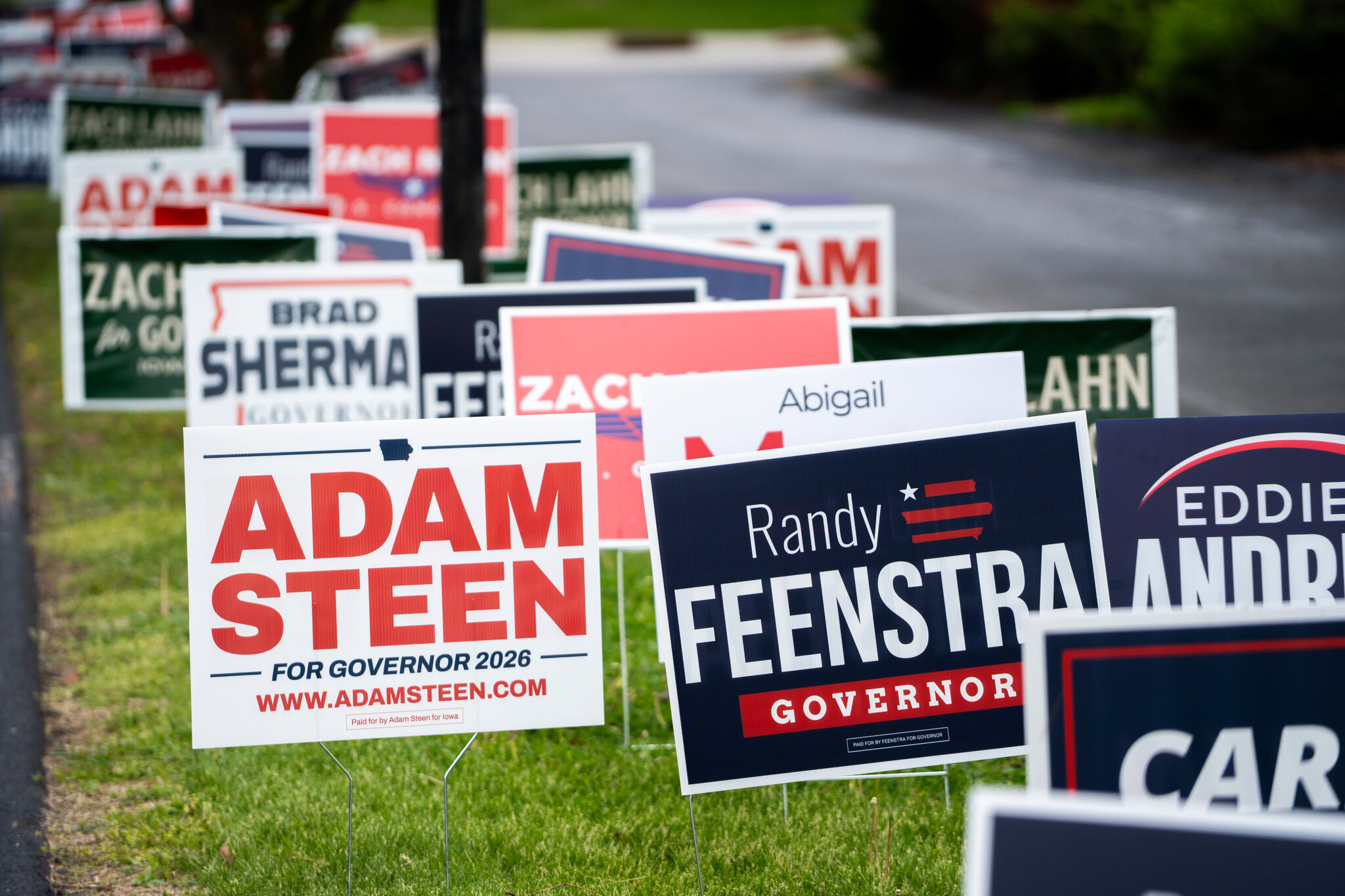 G.O.P. Fatigue in Iowa Strains the Republican Primary for Governor