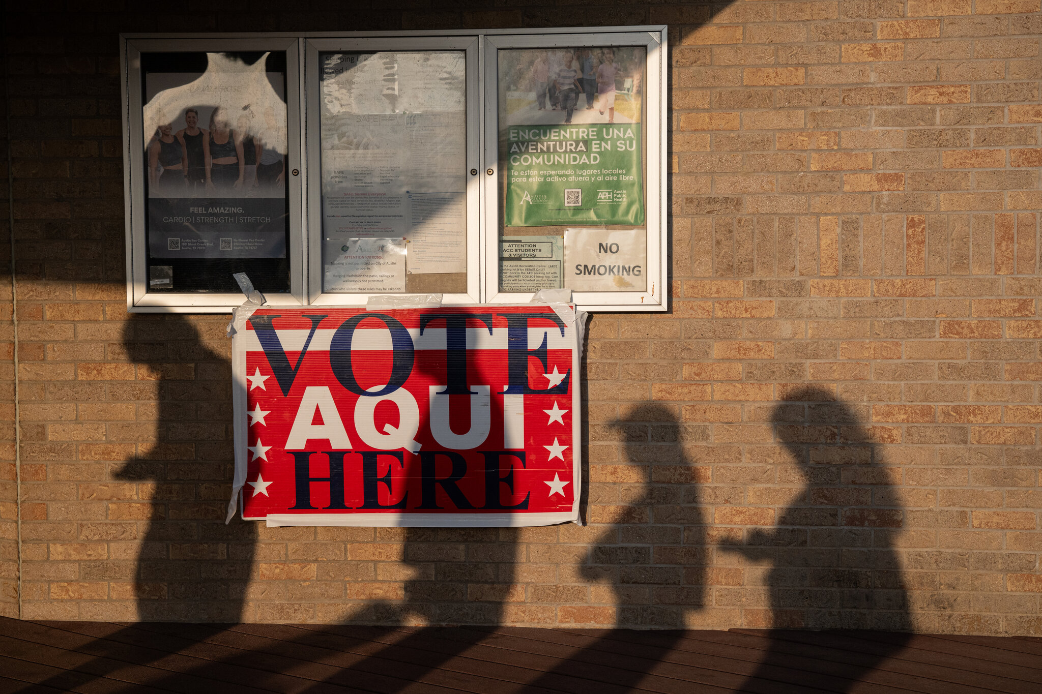 Mysterious Meddling in Democratic Primaries Has G.O.P. Fingerprints