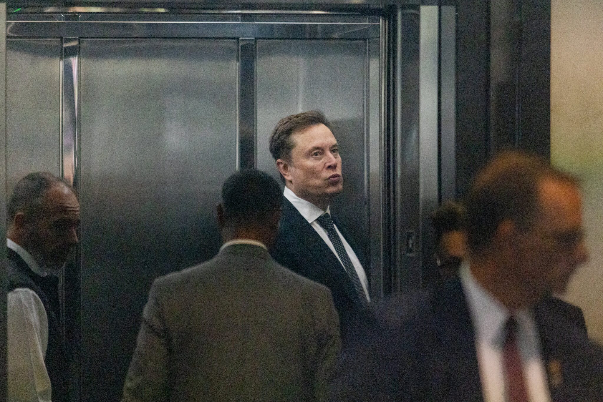 After Elon Musk’s Court Loss Comes the Long Hot A.I. Summer