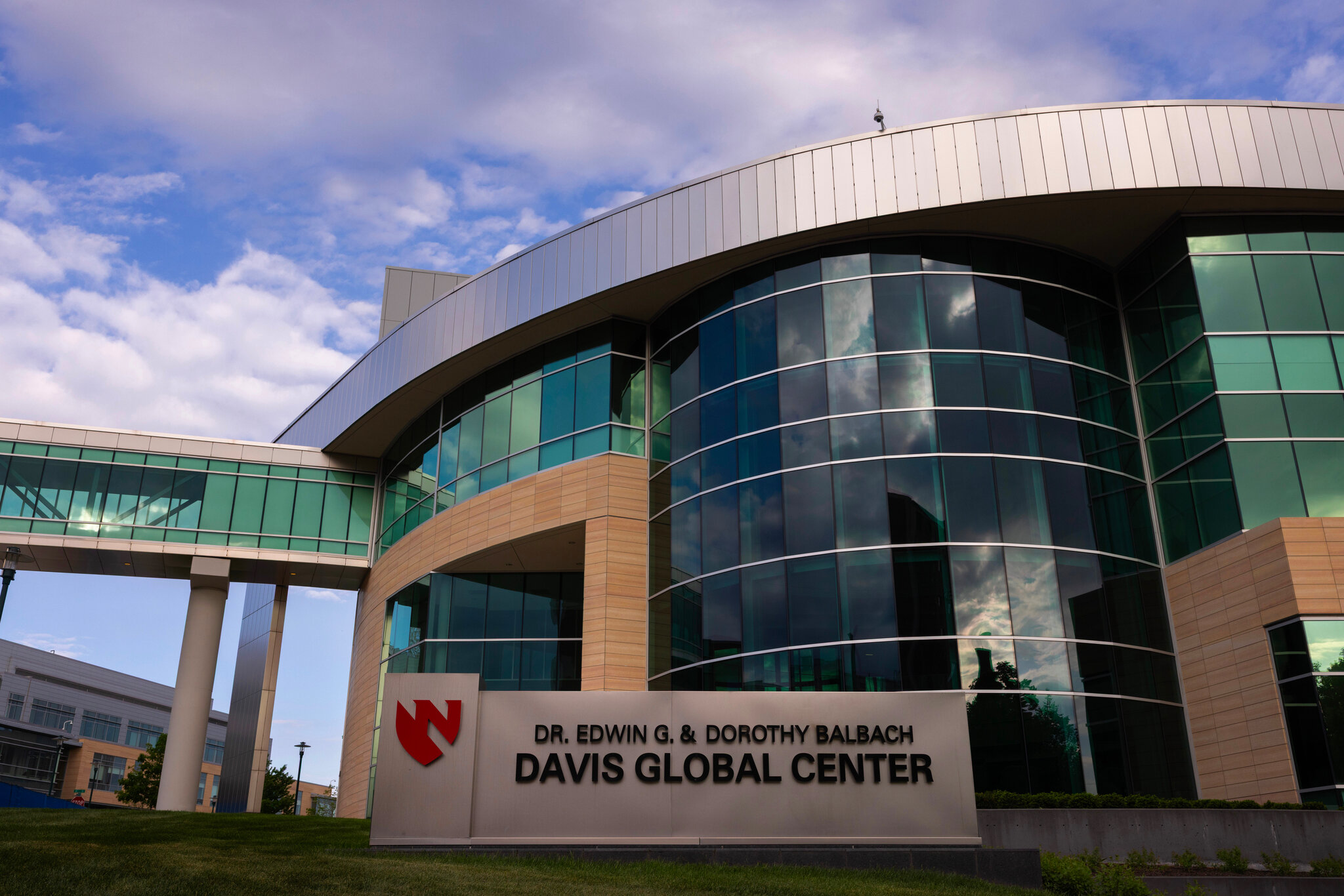 Passenger Ordered to Stay in Hantavirus Quarantine Despite Desire to Leave