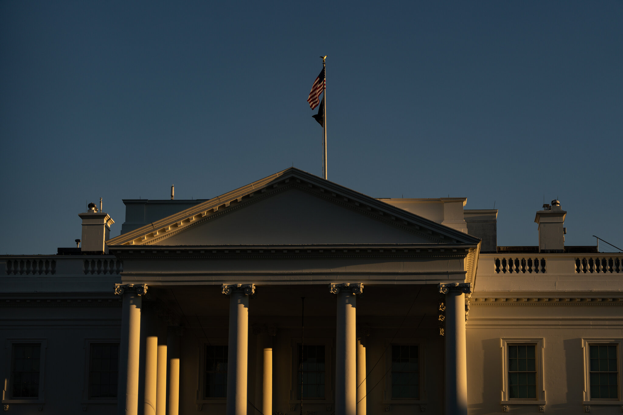 Judge Orders White House to Preserve Officials’ Text Messages