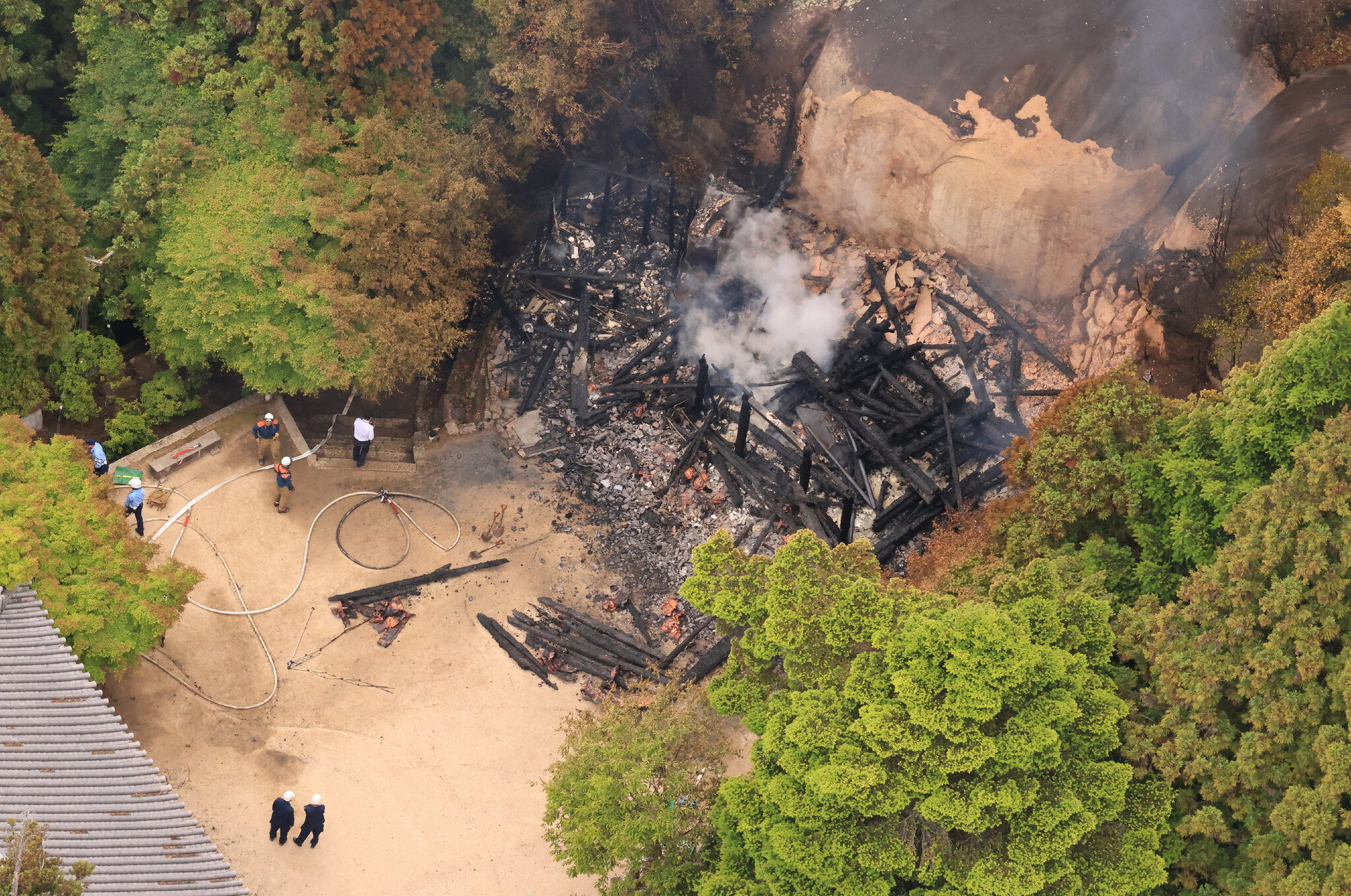 ‘Eternal Flame’ Still Burns After Fire That Destroyed Buddhist Hall in Japan