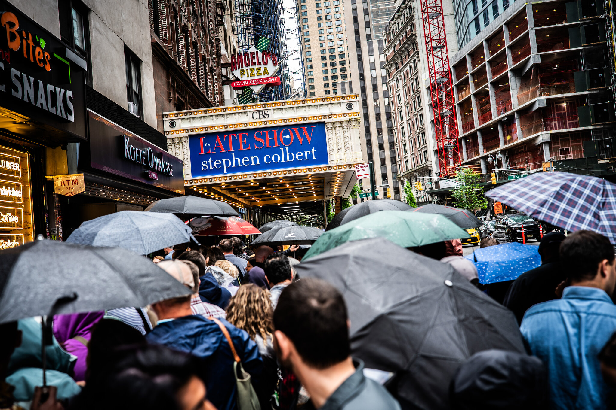 Outside Colbert’s Final Show, Fans From Near and Far Line Up for a Farewell